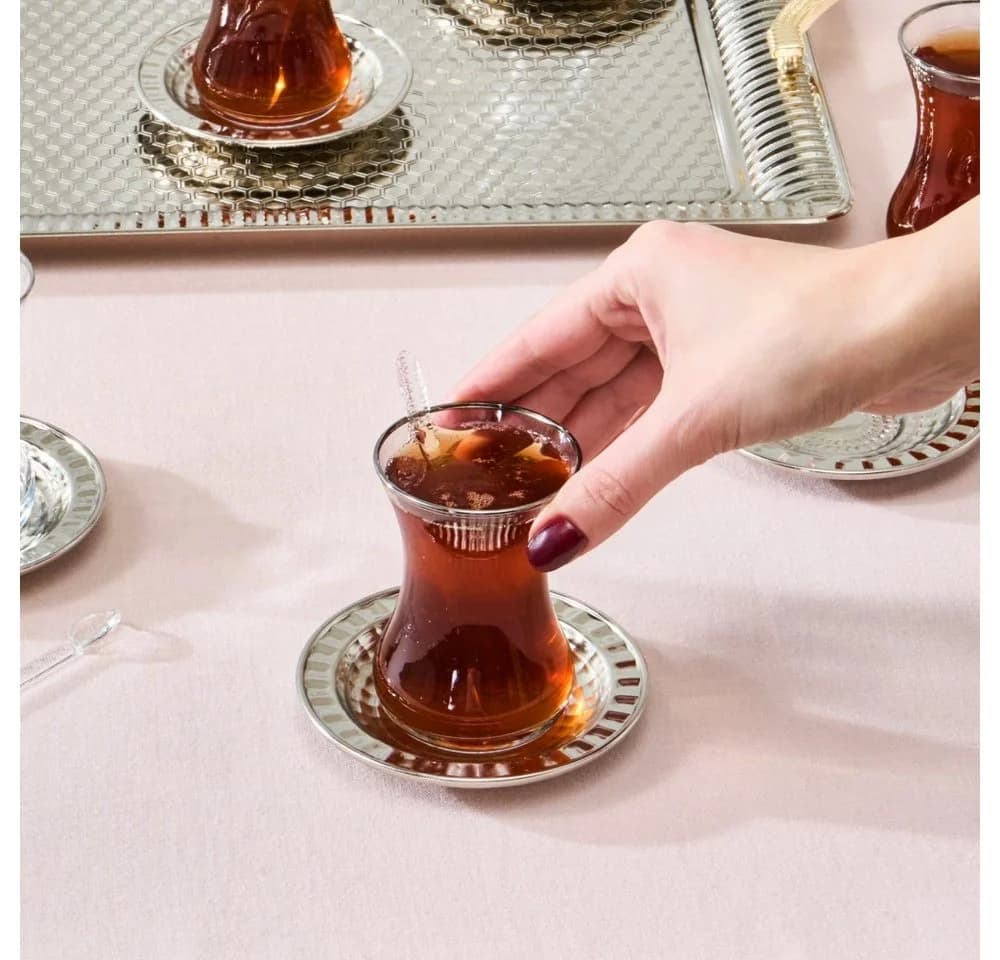 Karaca Nehir Teeservice 19-tlg. für 6, Transparent/Silber mit Tablett - Bild 4