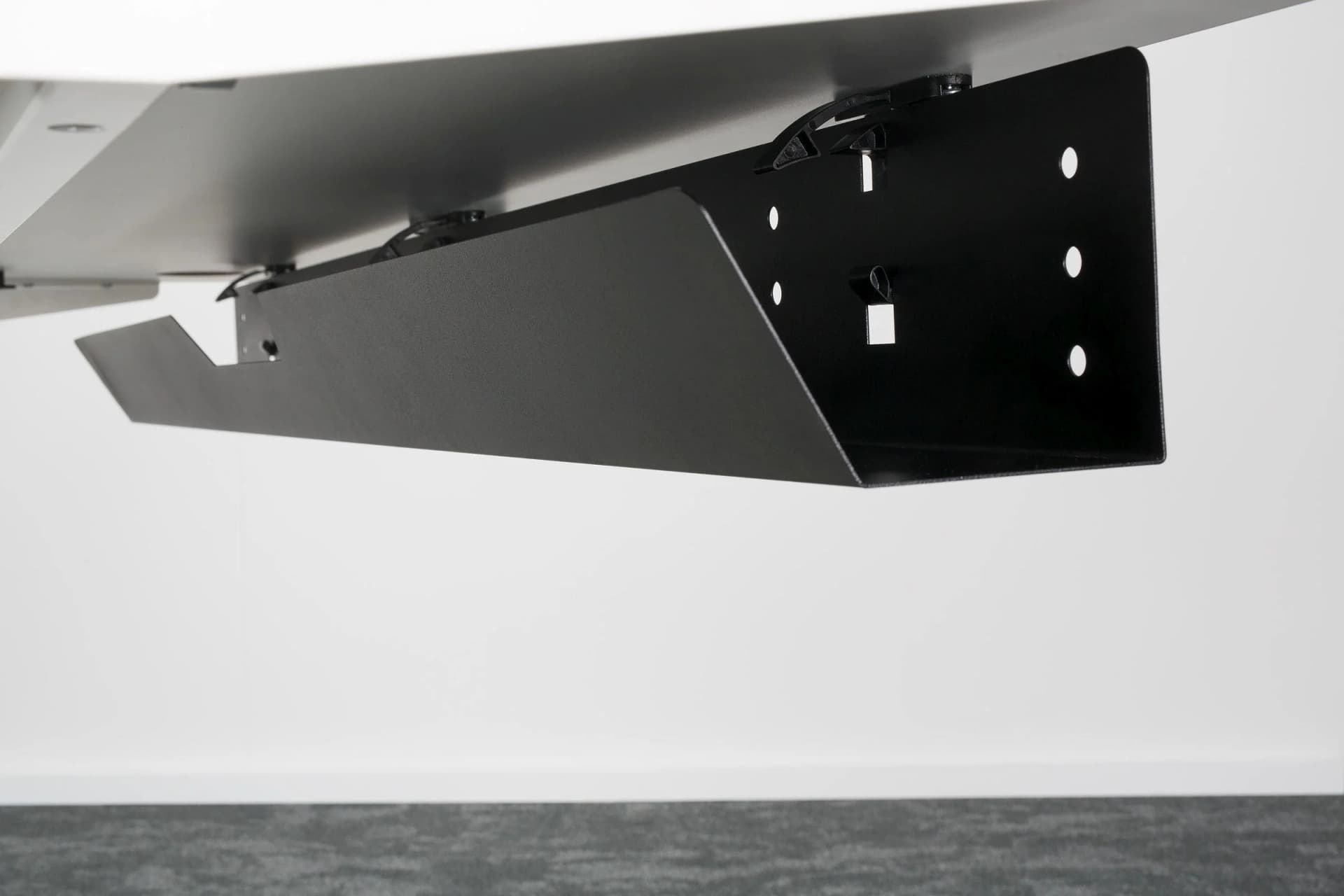 Nowy Styl Kabelkanal eUP Schwarz Metall für 120 cm Tisch
