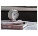 Karlsson Wecker Nirvana Globe Warm Grey Bild 5