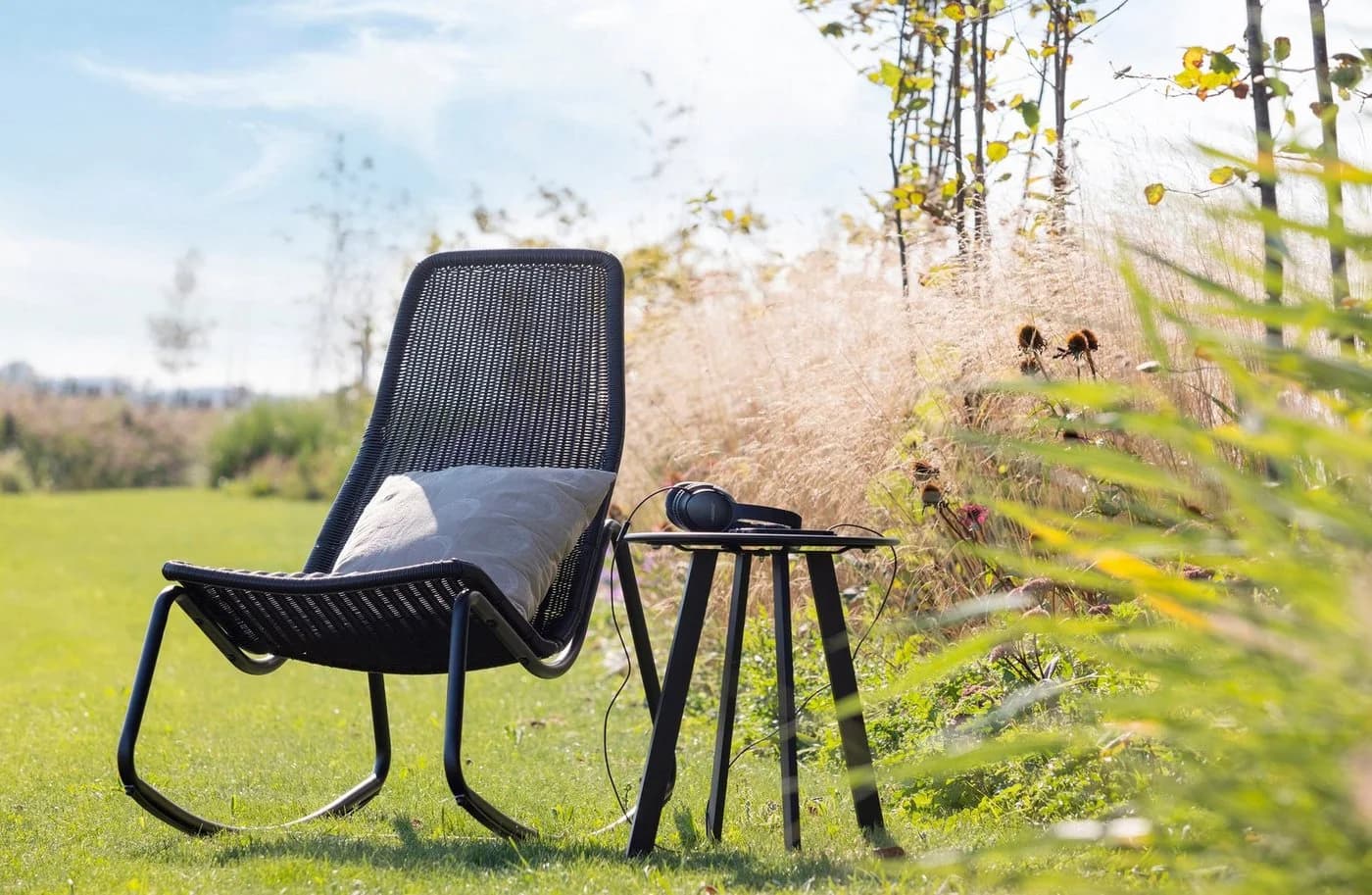 WOOOD Gartenstuhl TOMS Schwarz Rattan Metall