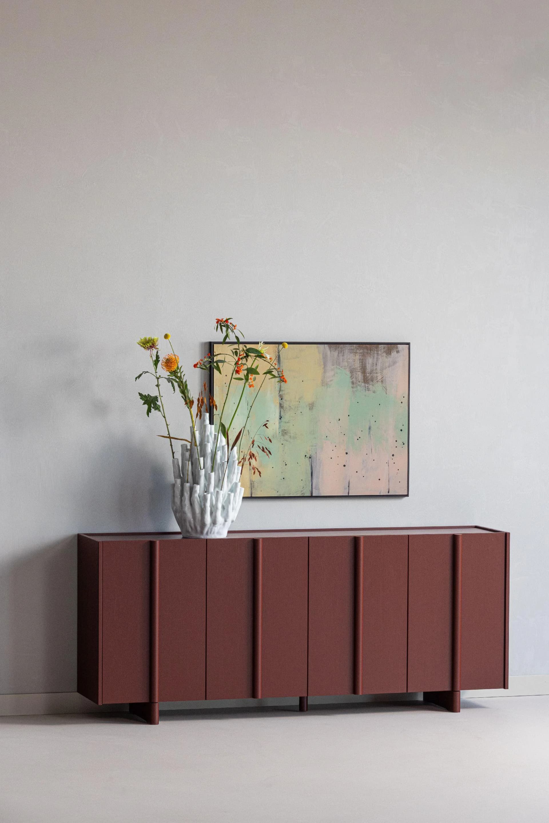 Sideboard MOUTIQUE LILOU Burgunderrot Massivholz Modern