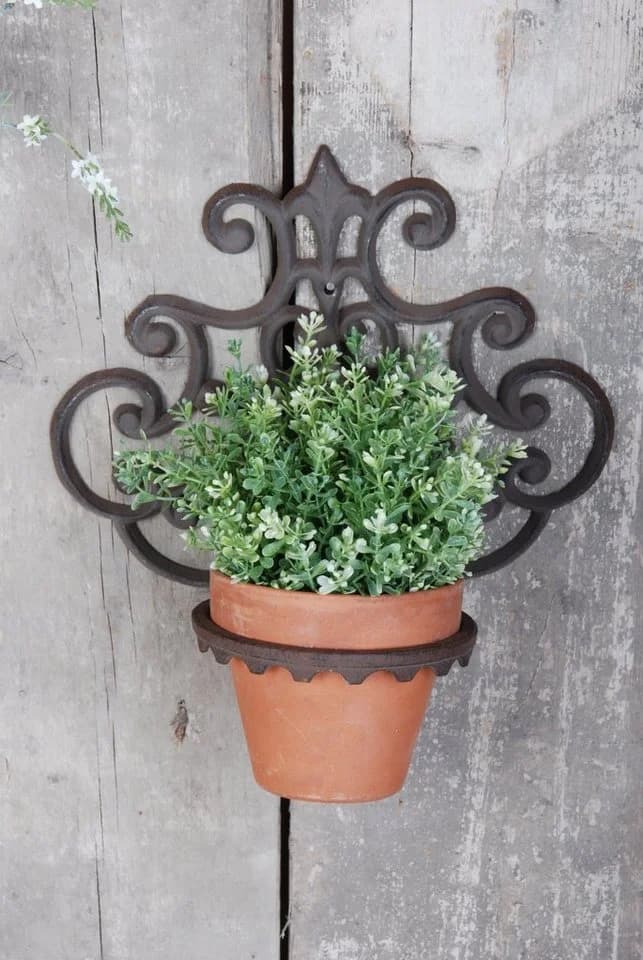 esschert design Blumentopfhalter Wandhalterung braun-patiniert Gusseisen - Bild 4