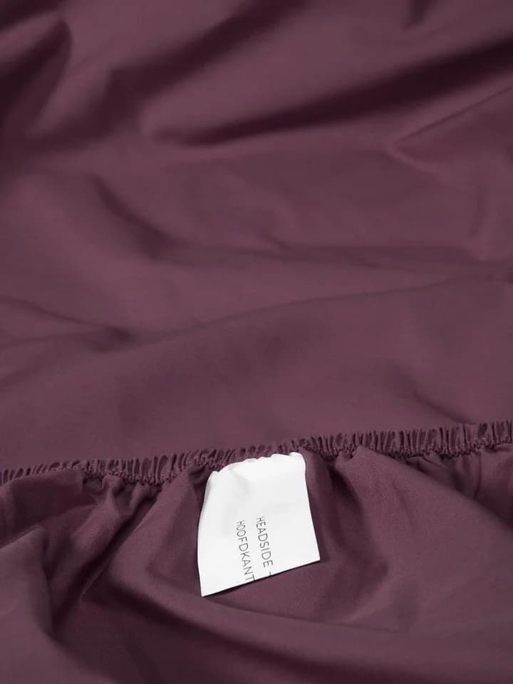 Essenza Spannbettlaken Premium Percale Uni Marsala - Bild 4