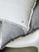 Marc O'Polo Home Dekokissen Fine Stripe Grau Bio-Baumwoll-Leinen-Mix Bild 3