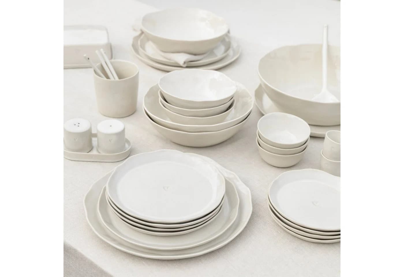 Bastion Collections Salz- und Pfefferstreuer Set Creme mit Tablett - Bild 4