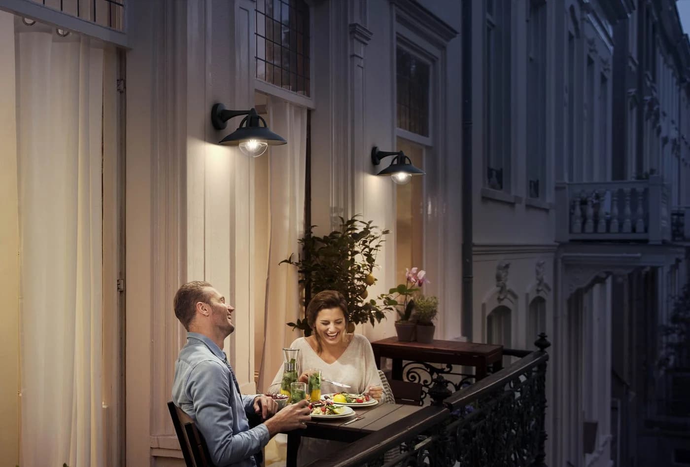 Philips myGarden Cormorant Außenwandlampe Schwarz Weiß