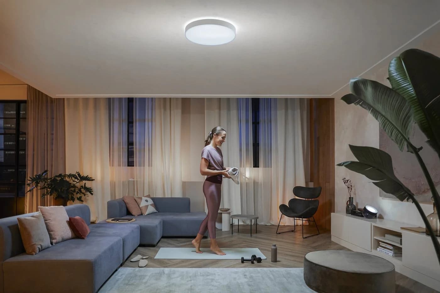 Philips Hue Enrave LED-Deckenleuchte Weiß Smart Steuerbar