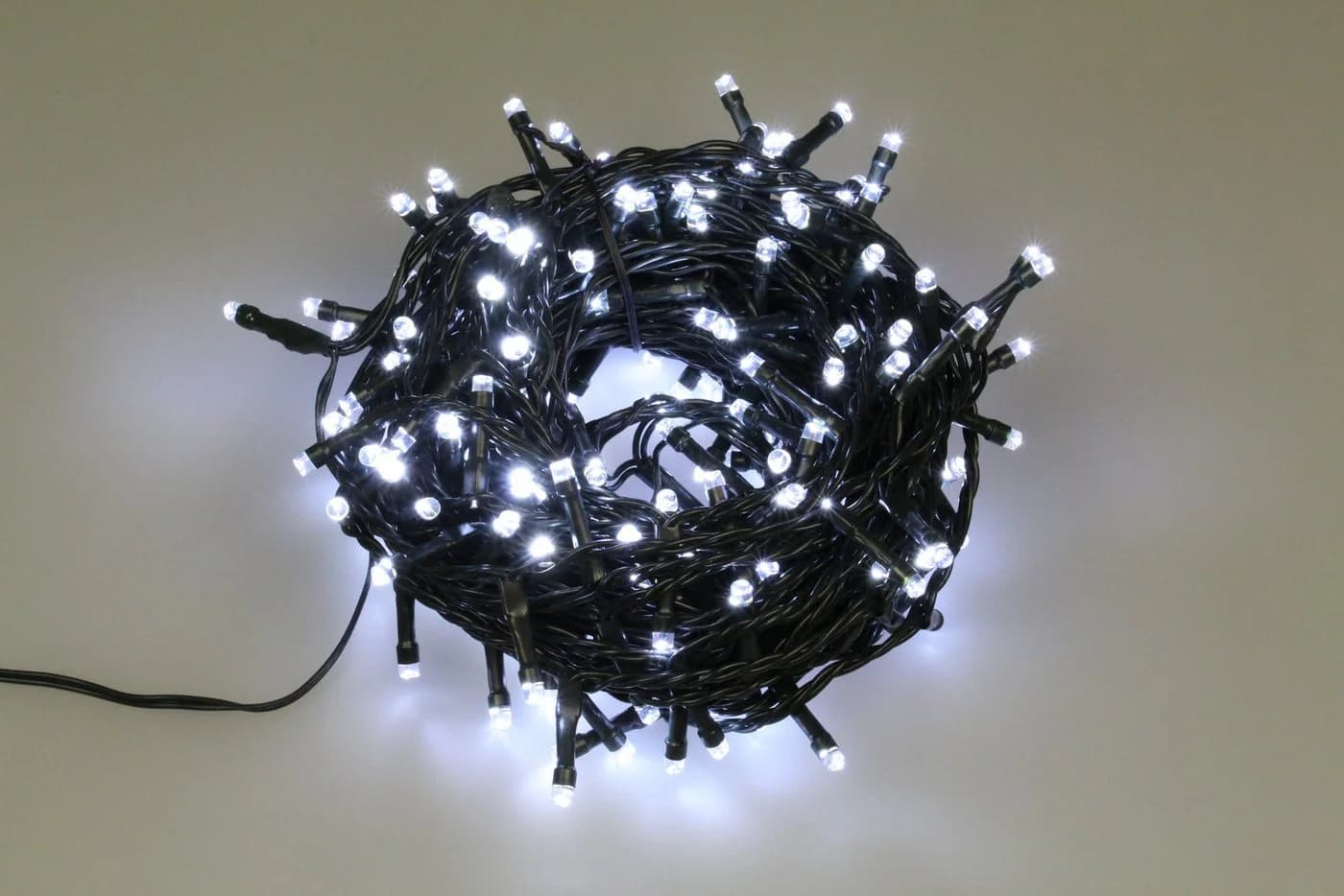 Luxform LED-Lichterkette 300 LEDs 20m 8 Leuchtmodi Warmweiß - Bild 3