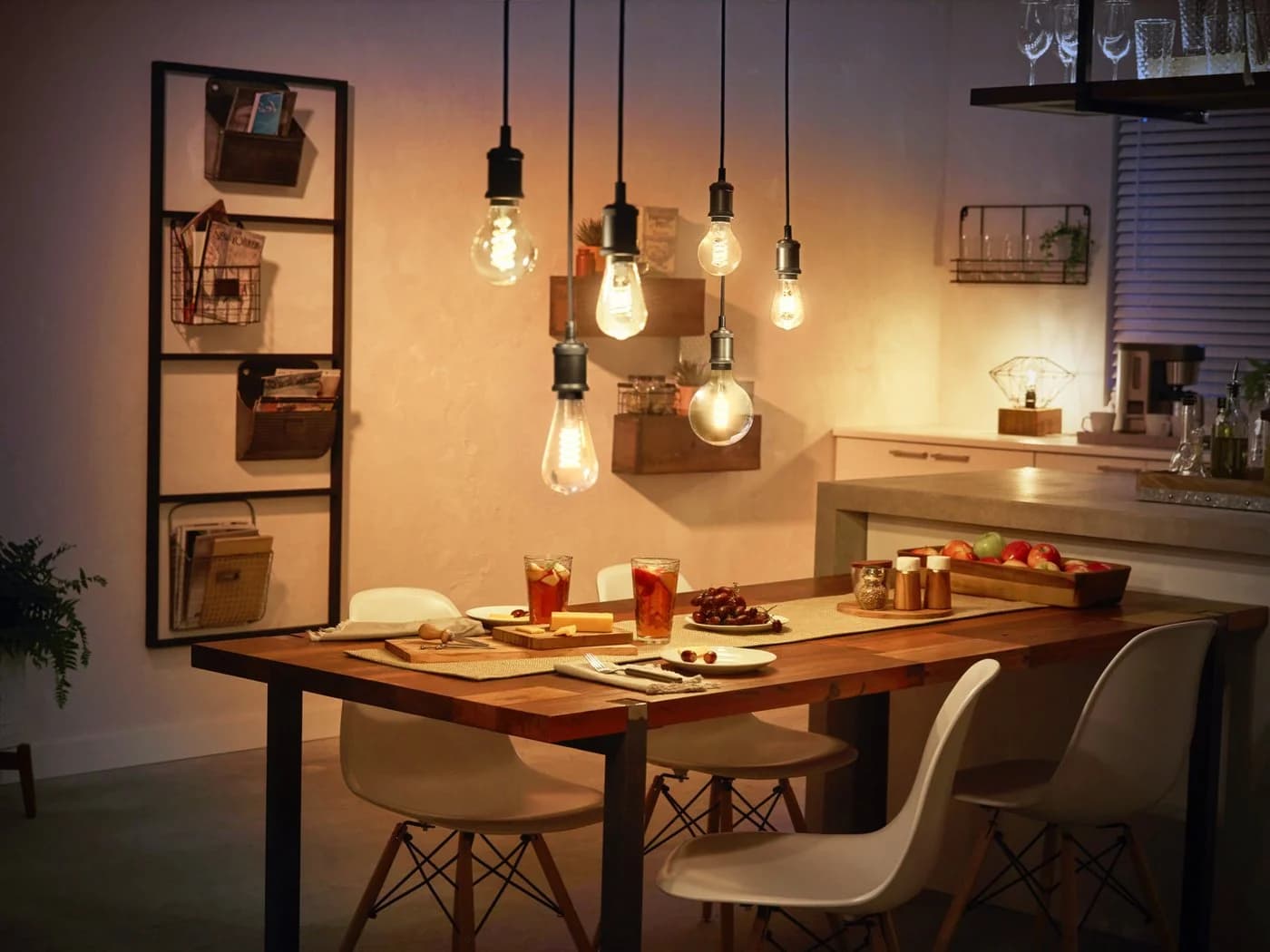 Philips Hue LED-Filament White Globe G93 550lm E27 Warmweiß Smart - Bild 5