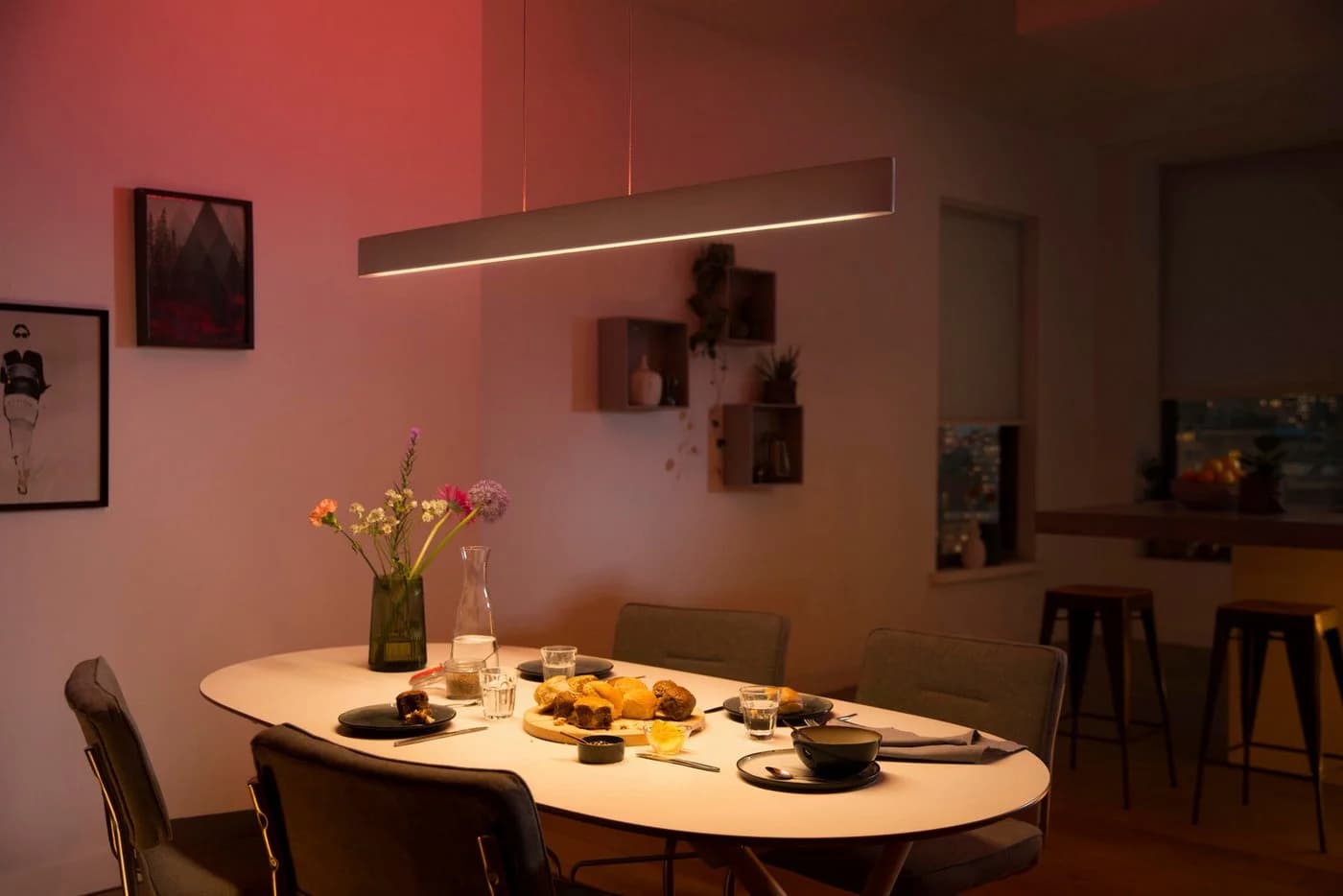 Philips Hue Smarte LED-Leuchte White & Color Ambiance Ensis Pendelleuchte Weiß - Bild 3