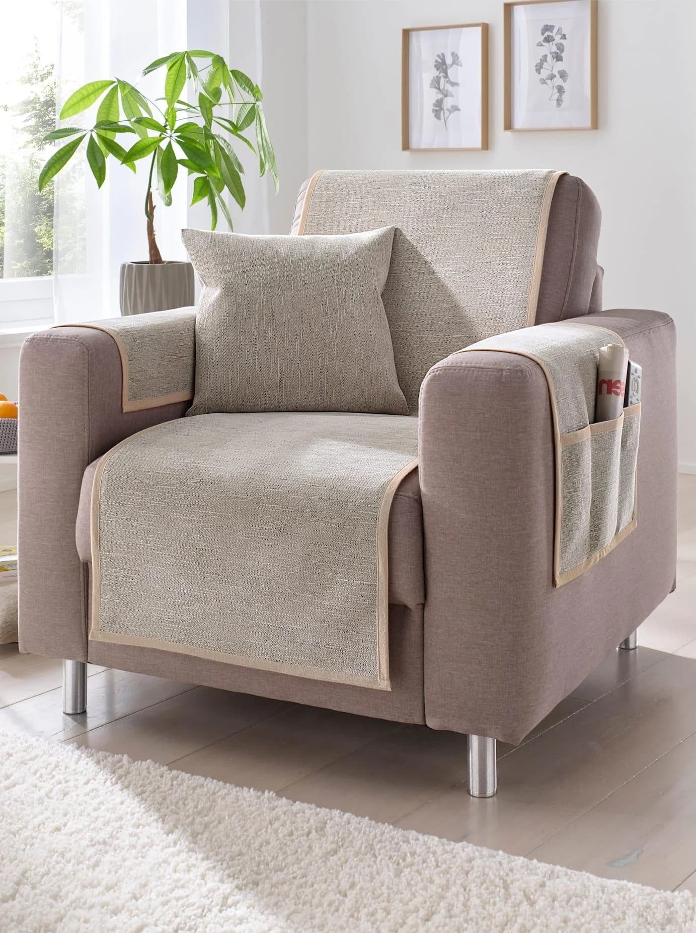 Tagesdecke Gr. 1 Taupe 55% Polyacryl 25% Baumwolle 20% Polyester