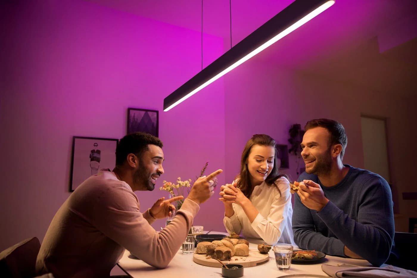 Philips Hue Ensis Pendelleuchte Schwarz Smart LED-Leuchte