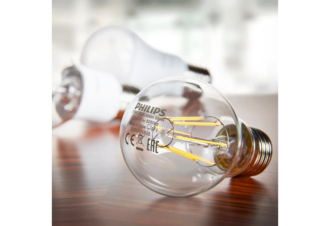 Philips LED-Leuchtmittel Kerzenform E14 6er-Pack Warmweiß - Bild 4