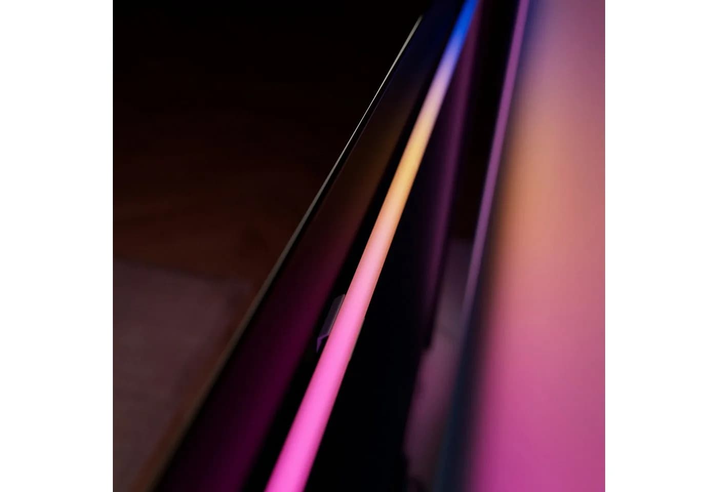 Philips Hue LED-Streifen Play Gradient Lightstrip Pro für 65/85/100 Zoll TV - Bild 4