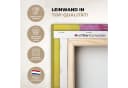 OneMillionCanvasses® Leinwandbild Frau mit lila Hut und Wein Bild 3