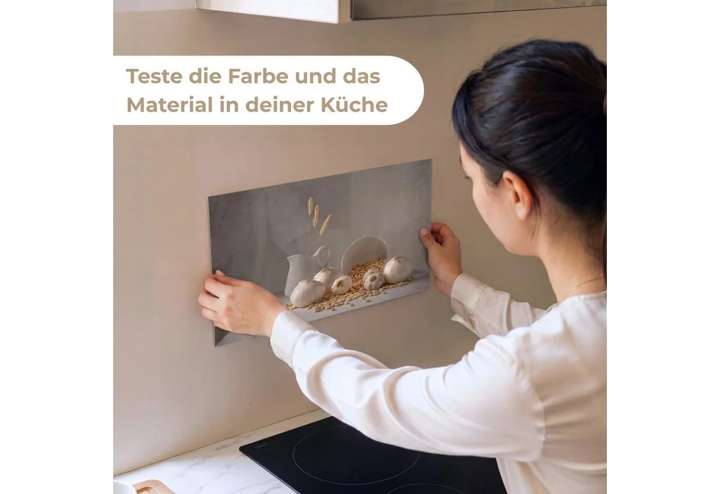 KitchenYeah Küchenrückwand Selbstklebend Weiß Beige Zwiebeln Muster