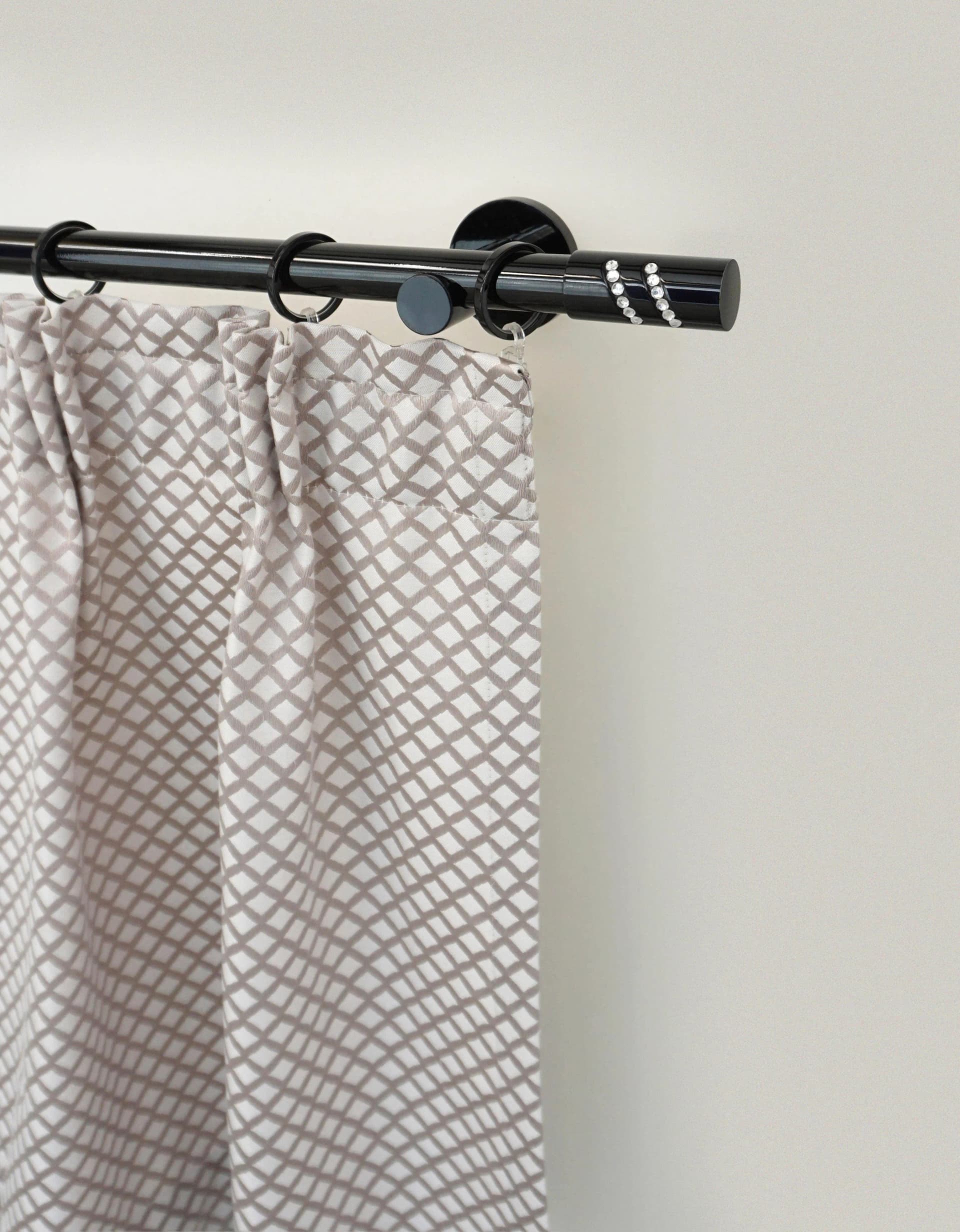 GARESA Gardinenstange BLACK 280cm Schwarz Stahl mit Glitzersteinen