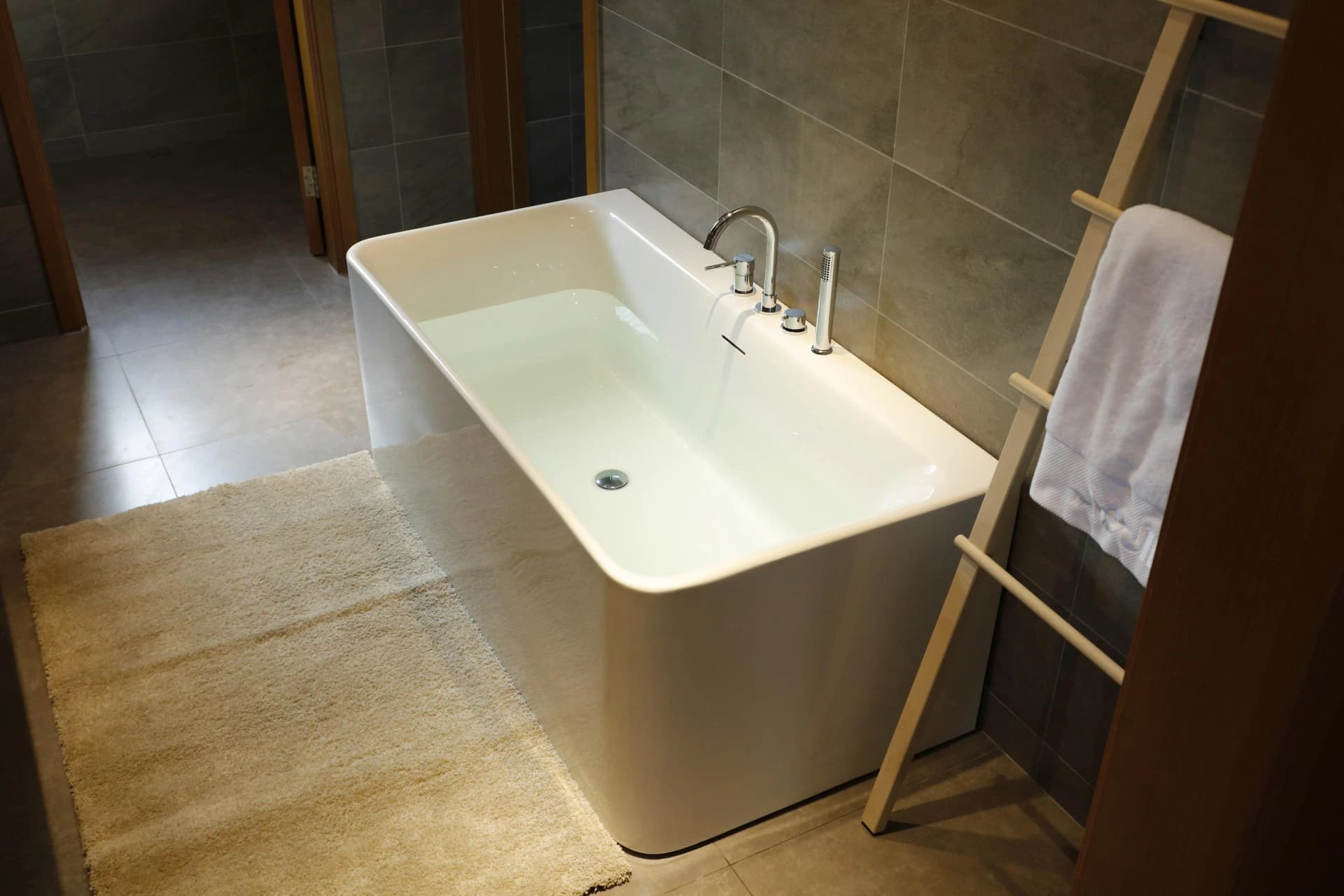 Badewanne SANOTECHNIK Paris Weiß Acryl - Bild 2