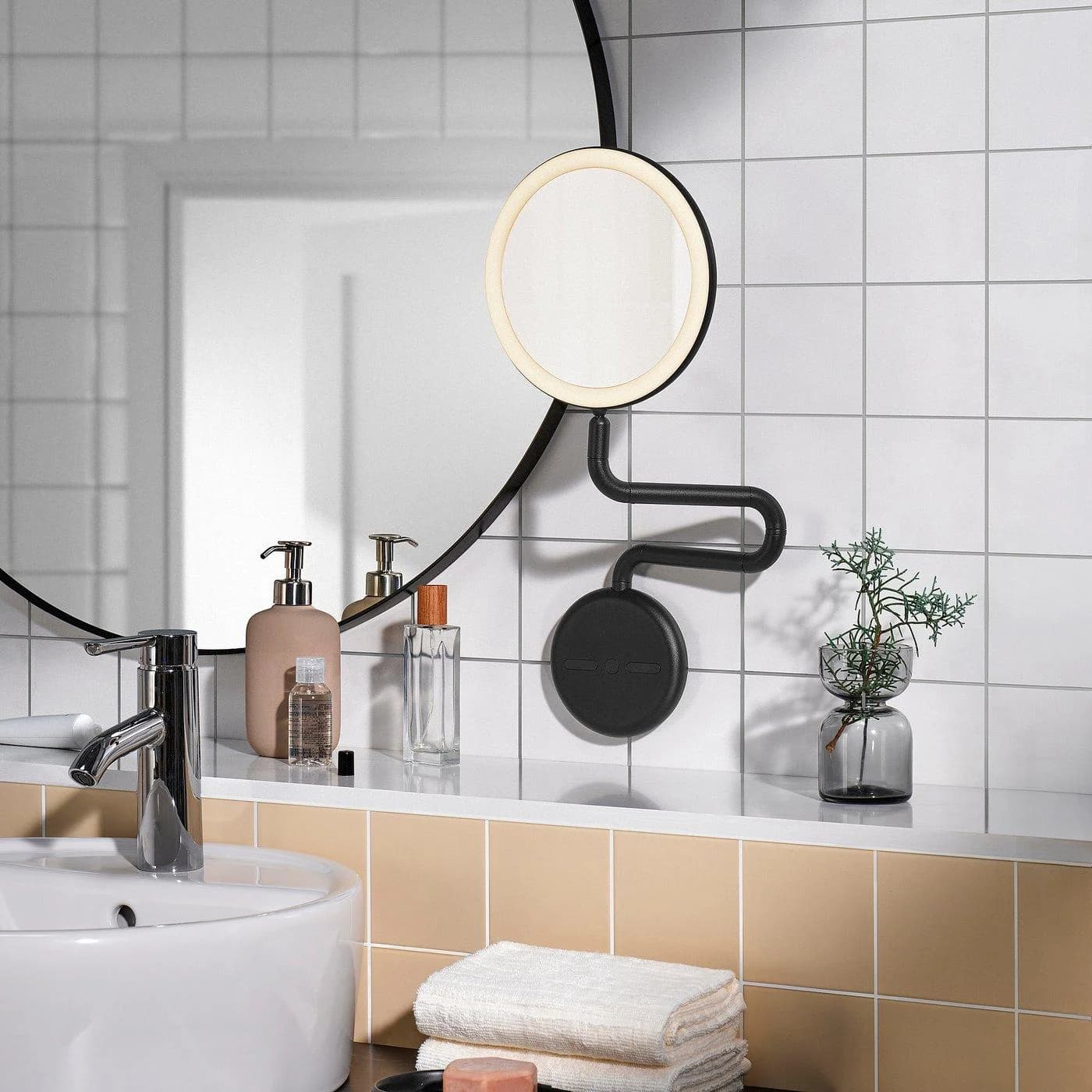IKEA EKFÄNN Spiegel mit Beleuchtung Schwarz