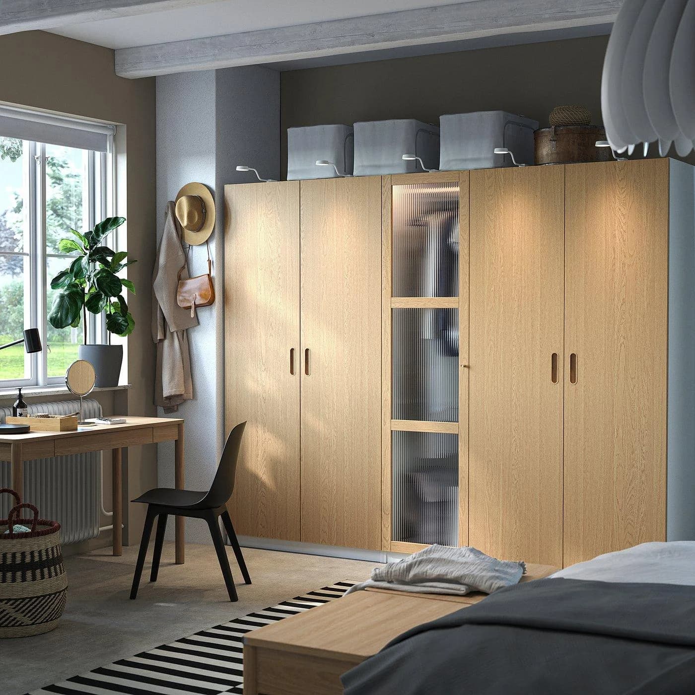IKEA PAX / TONSTAD Schrankkombination Weiß Eichenfurnier Glas