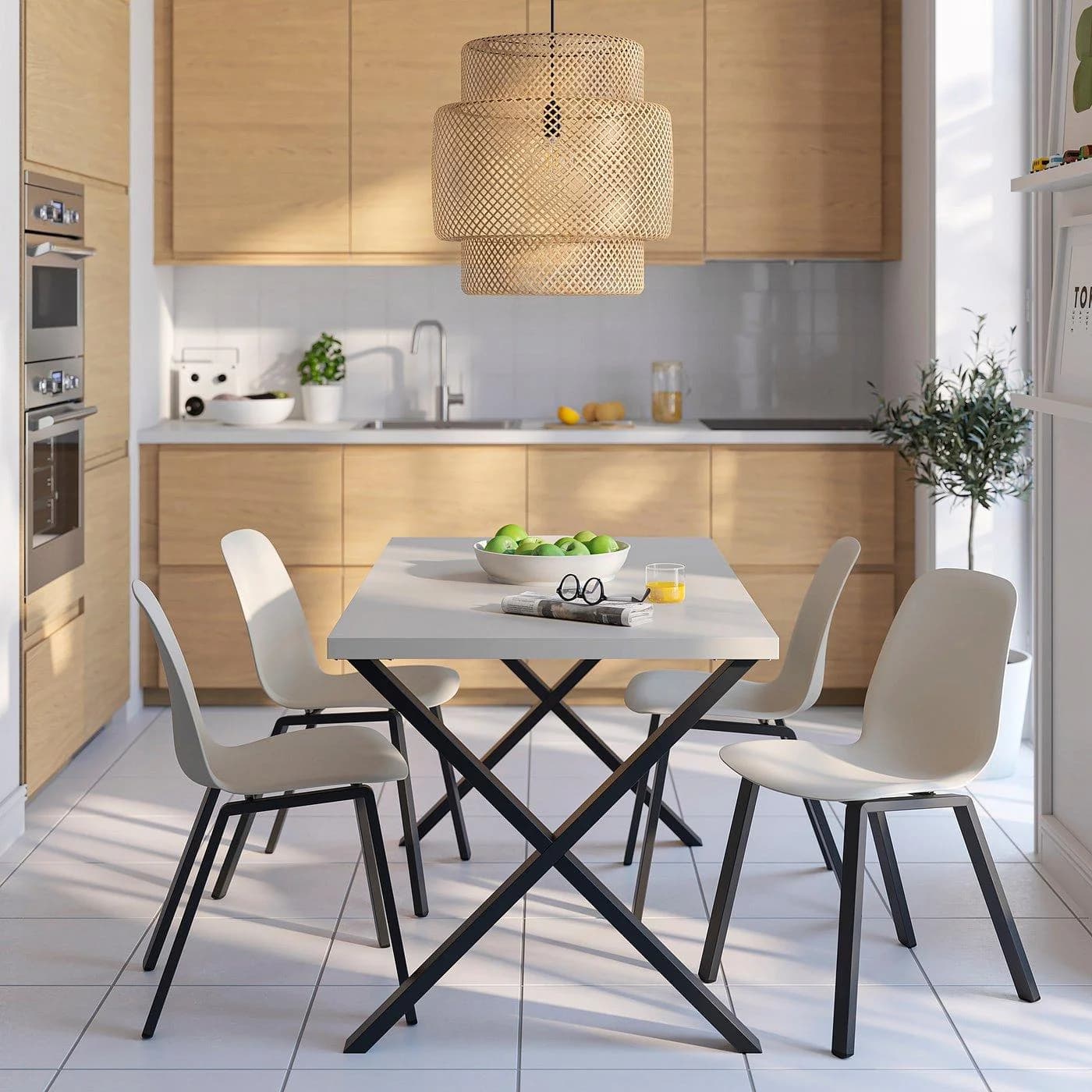 IKEA SKÅLSTA Stuhl Beige/Schwarzgrau Kunststoff Metall