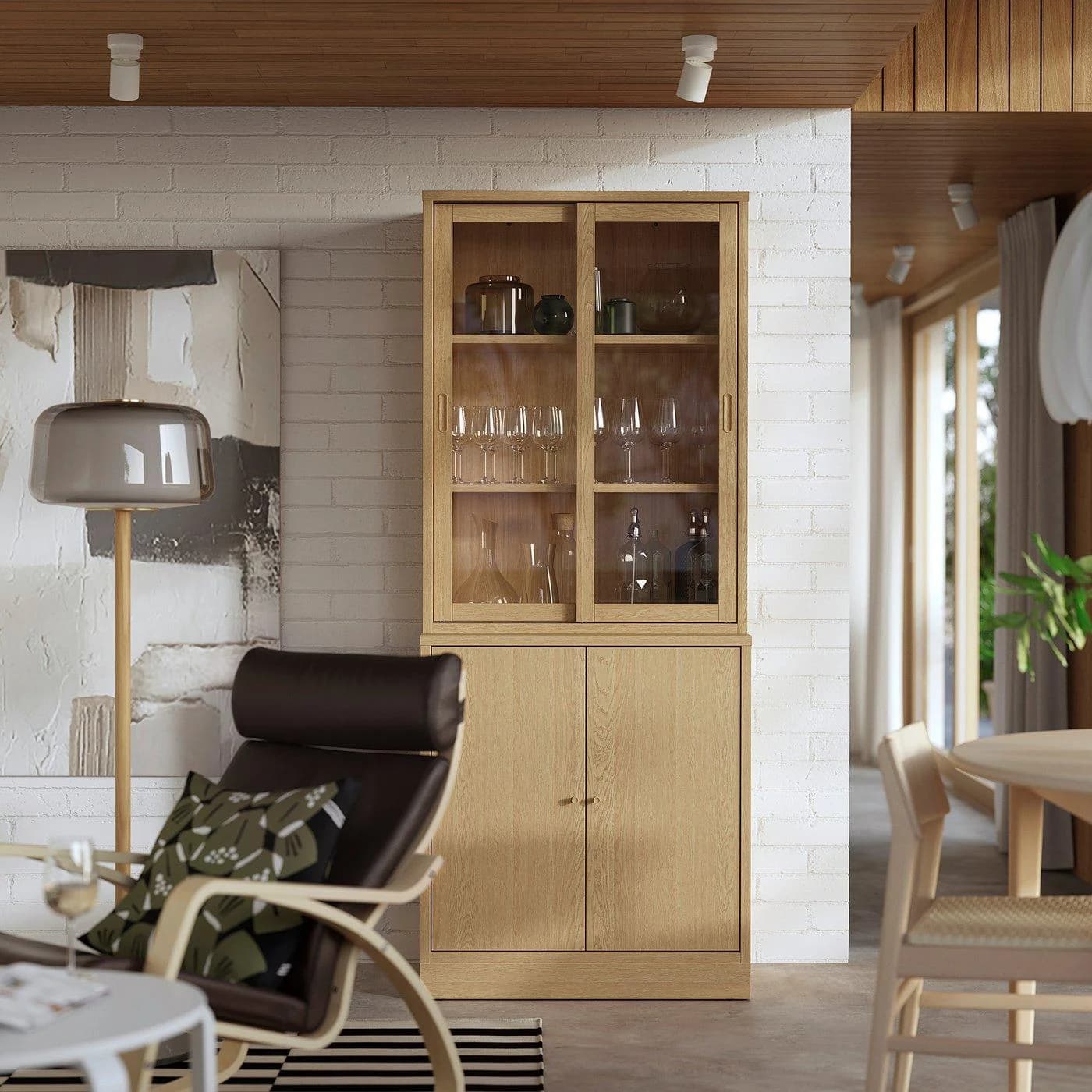IKEA TONSTAD Aufbewahrung mit Glasschiebetüren Eichenfurnier