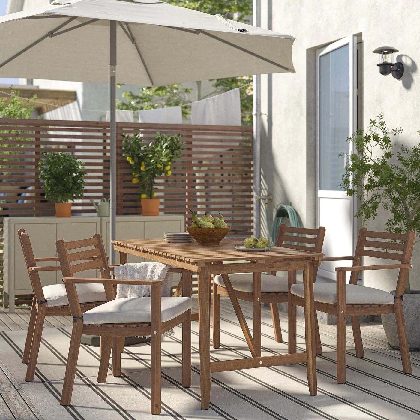 IKEA ASKHOLMEN Tisch+4 Armlehnstühle/außen Dunkelbraun Beige