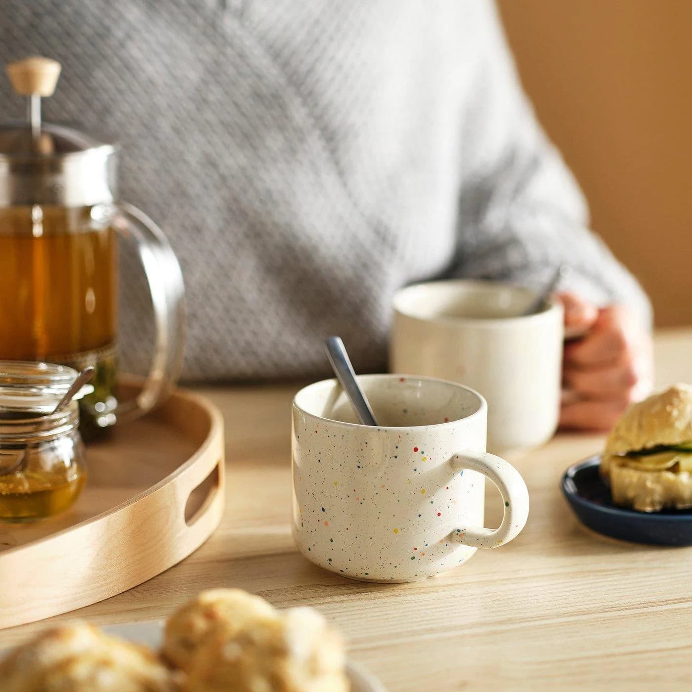 IKEA TOBISFISK Becher Beige Steinzeug