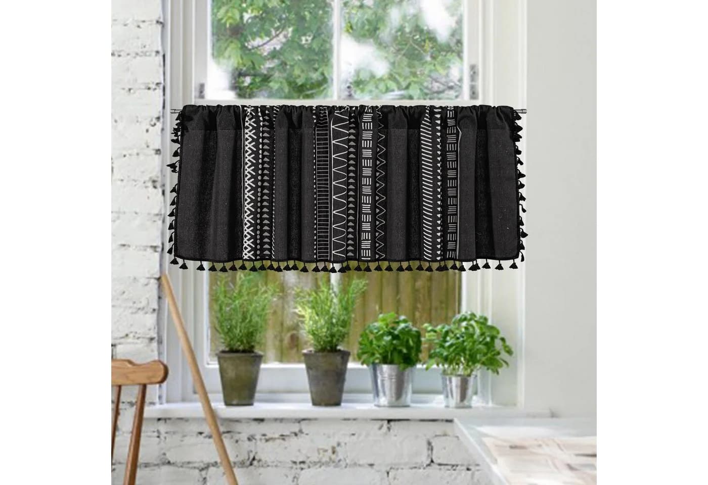 Qelus Gardine Bistrogardine Boho Landhausstil Schwarz Quaste Rutentasche
