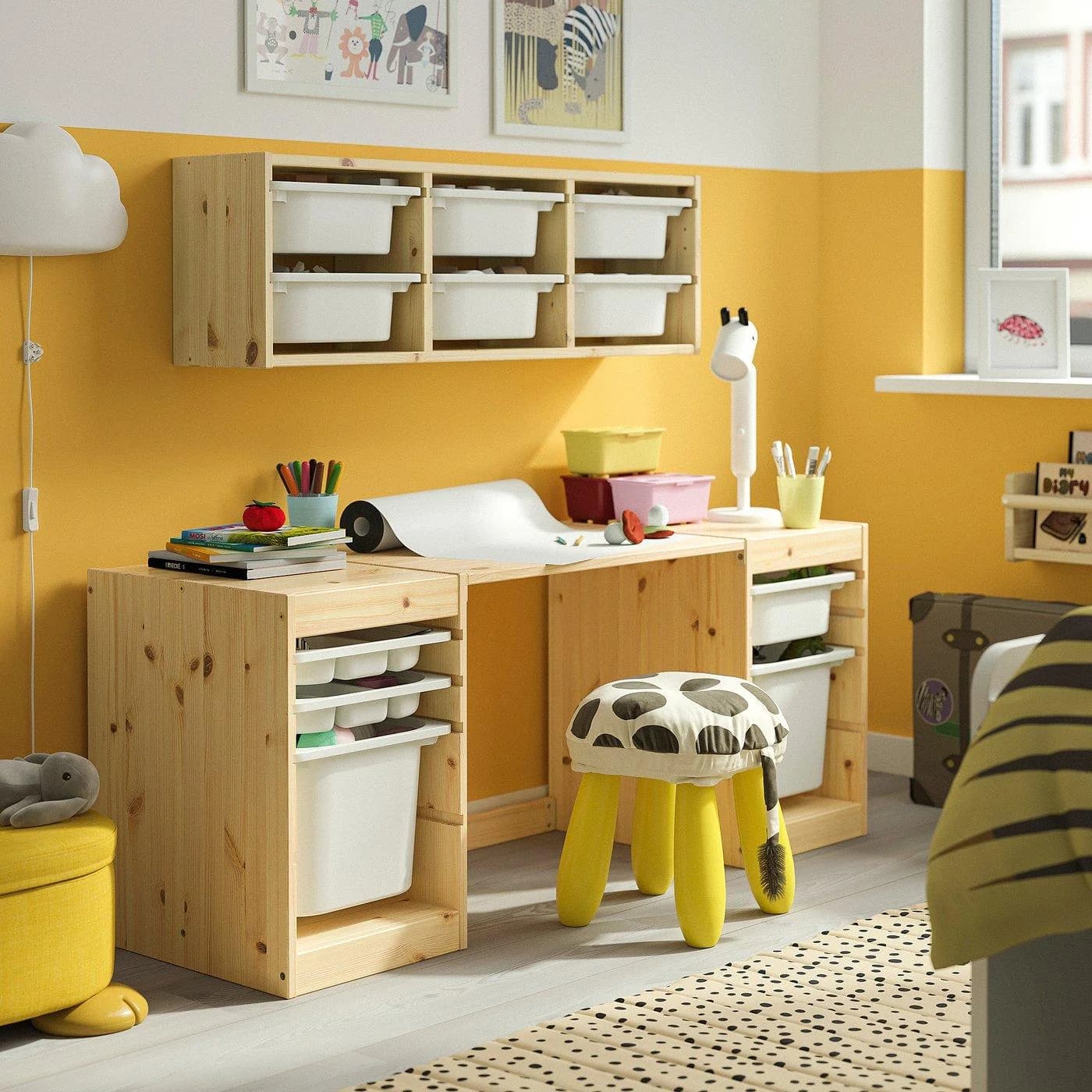 IKEA TROFAST Schreibtisch mit Boxen Weiß Kiefernholz