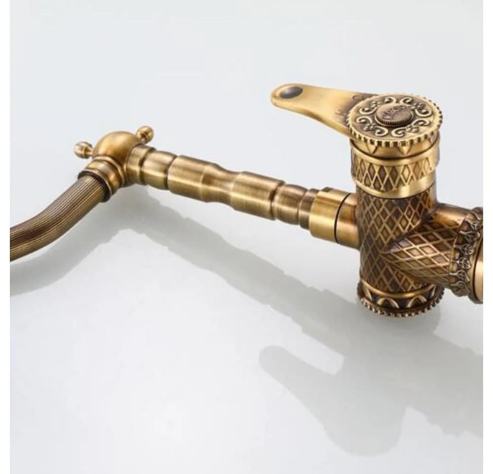 Kinaree NAMAR Retro Wasserhahn Gebürstetes Messing Asiatisch