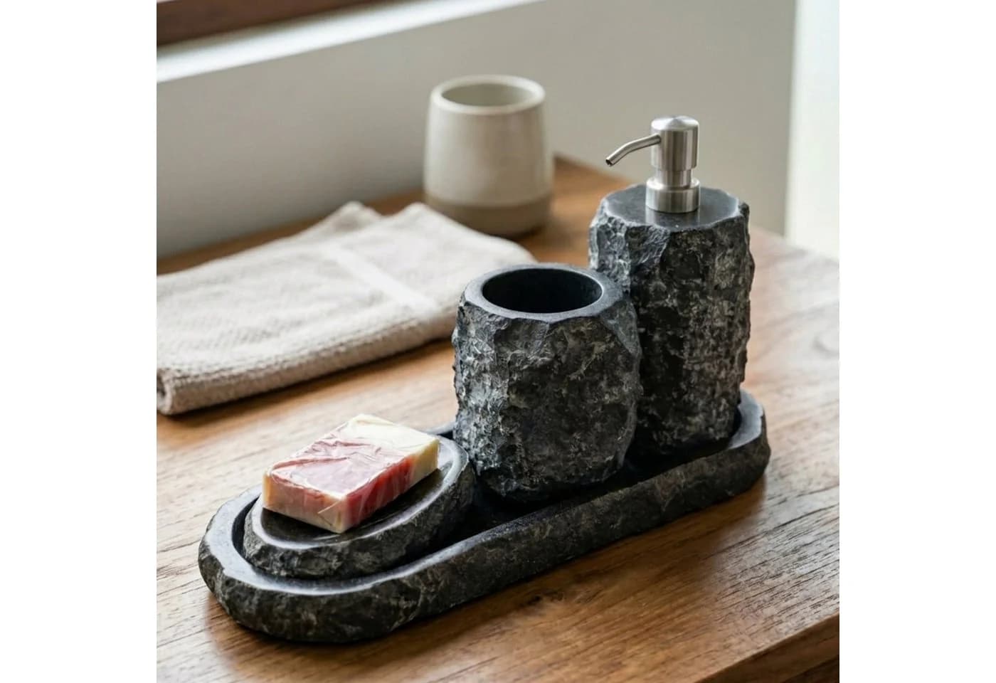 Kinaree 4-teiliges Badset Andesit Marmor Schwarz mit Tablett & Seifenspender - Bild 2