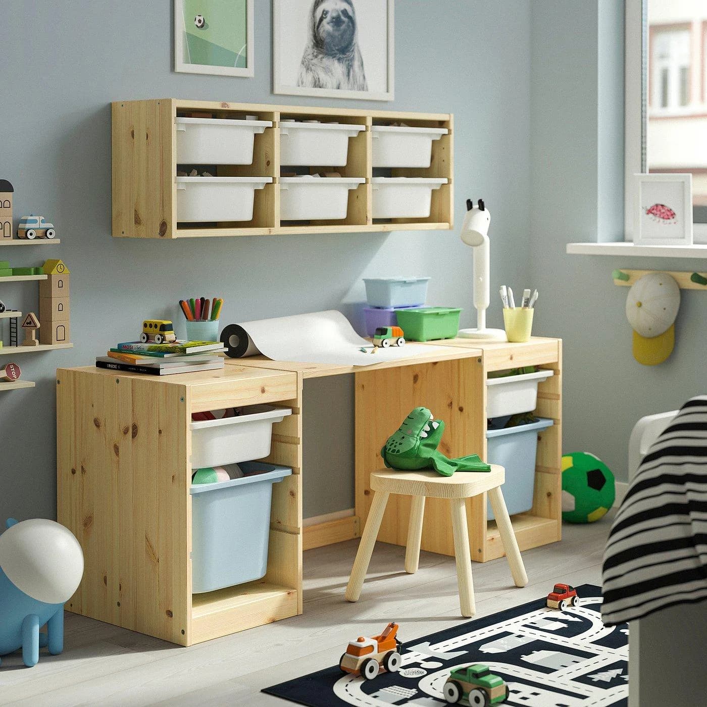 IKEA TROFAST Schreibtisch mit Boxen Kiefernholz Weiß Hellblau