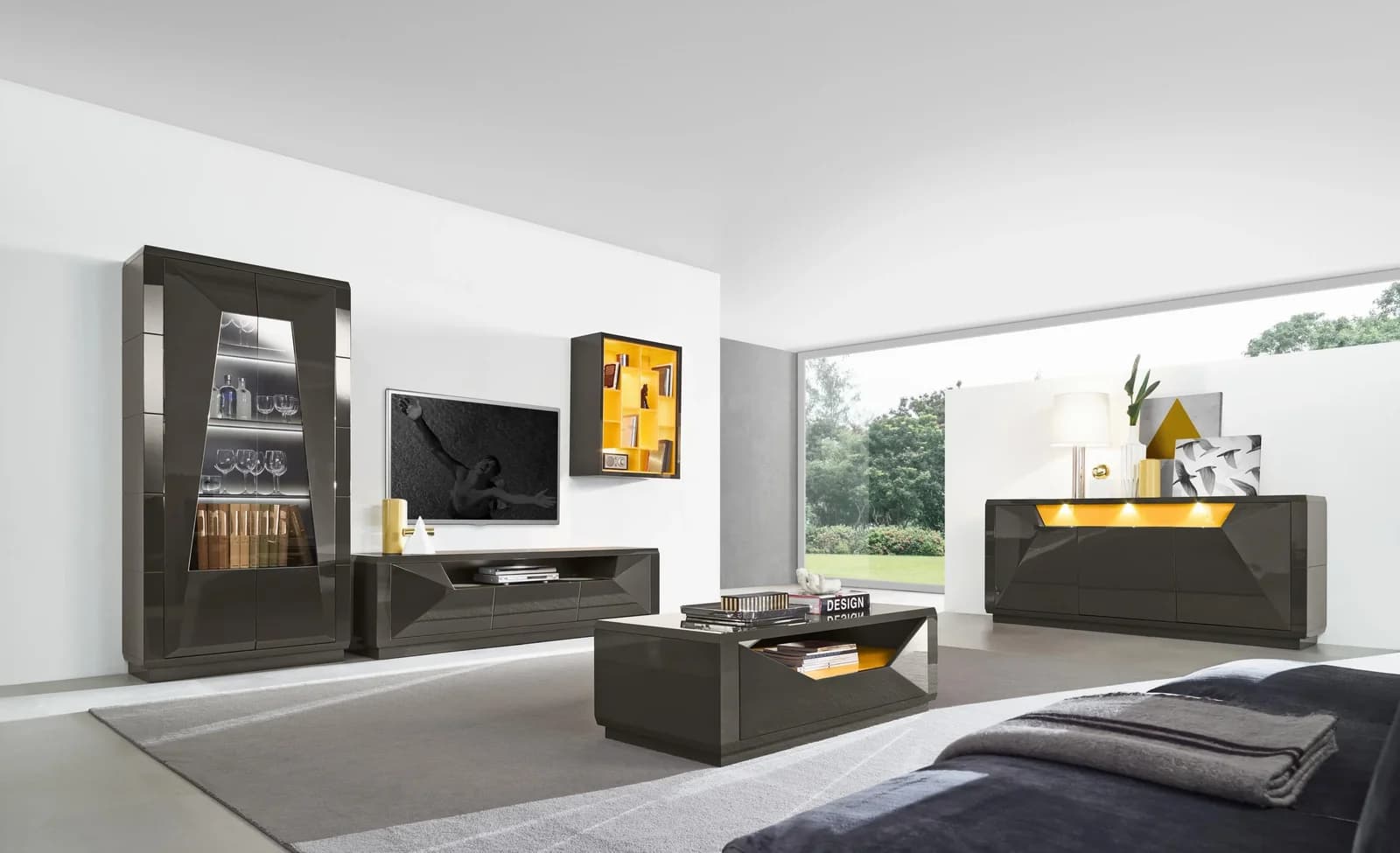 Rolf Weber Vitrine ALSFELD Grau Hochglanz Rauchglas