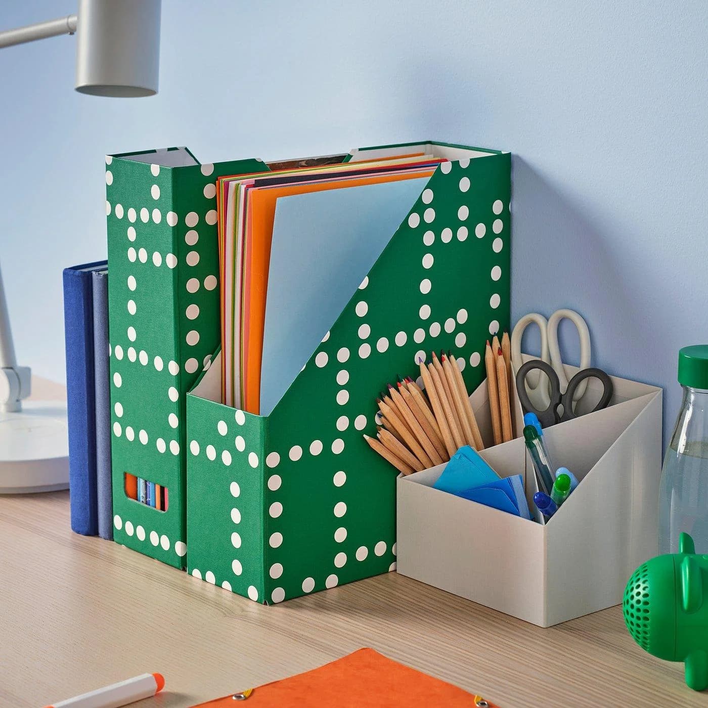IKEA FJÄDERHARV Zeitschriftensammler Grün