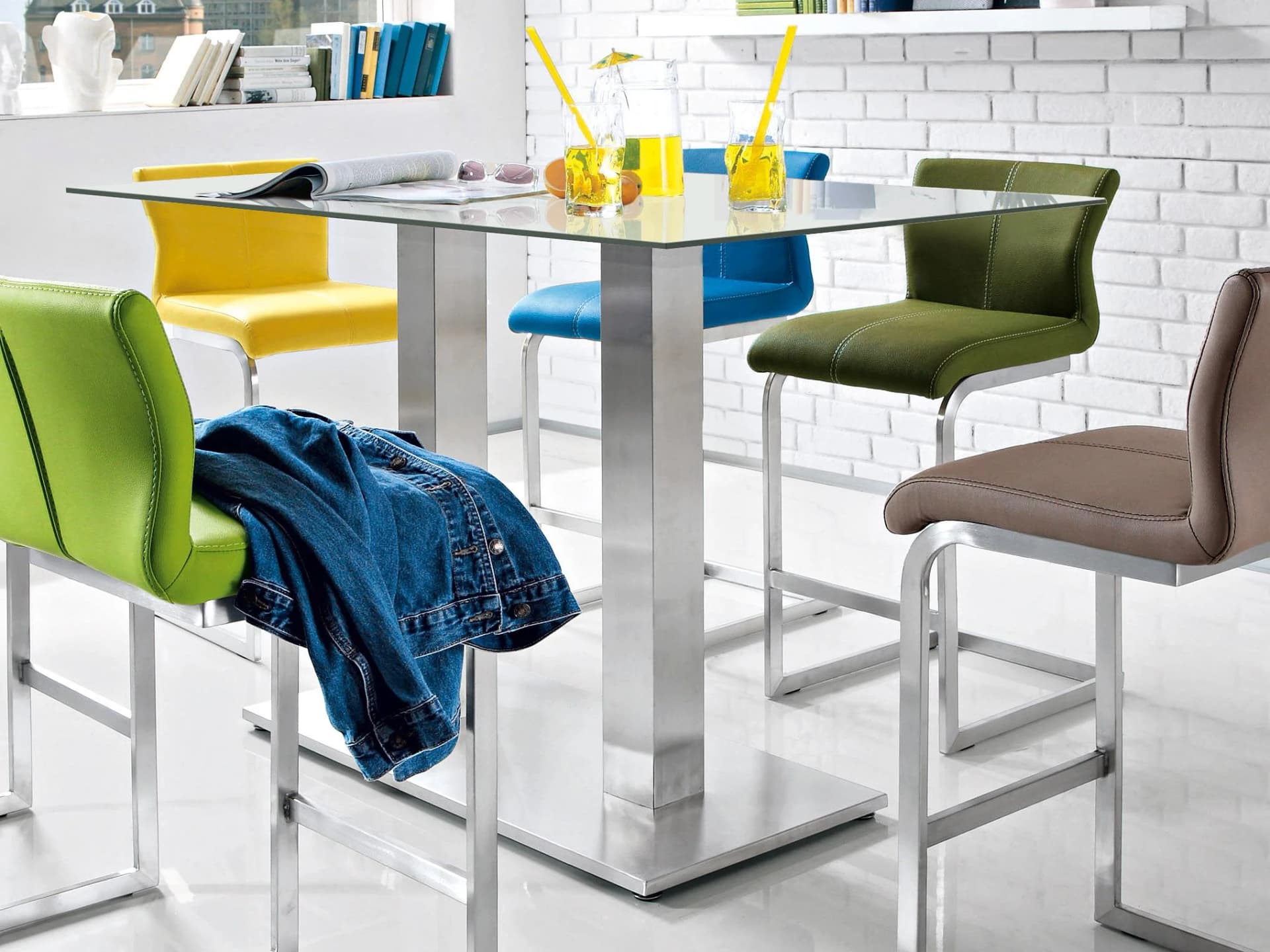 Bartisch MONDO TIRAMO mit Glasplatte und Edelstahl-Gestell