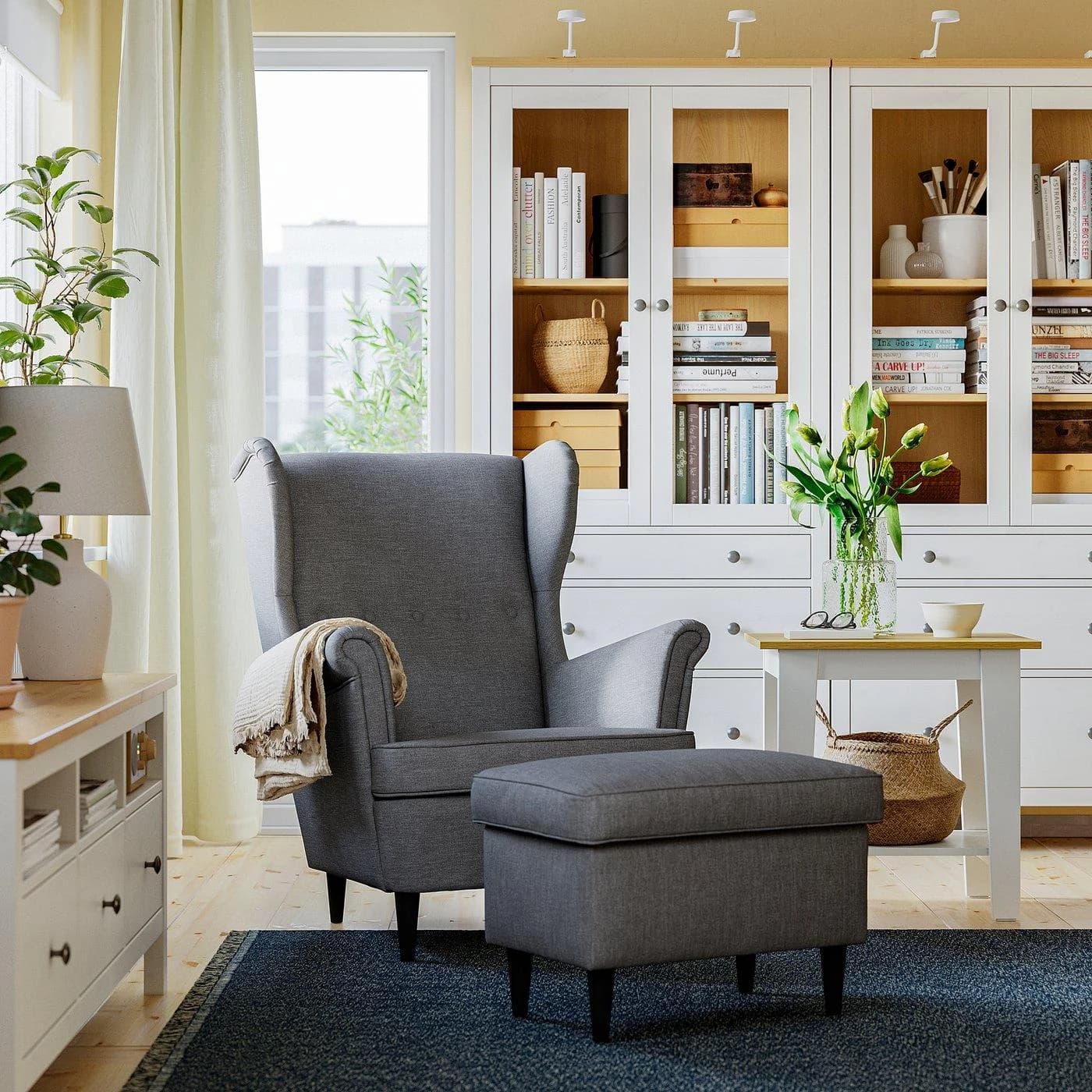 IKEA STRANDMON Ohrensessel mit Hocker Dunkelgrau
