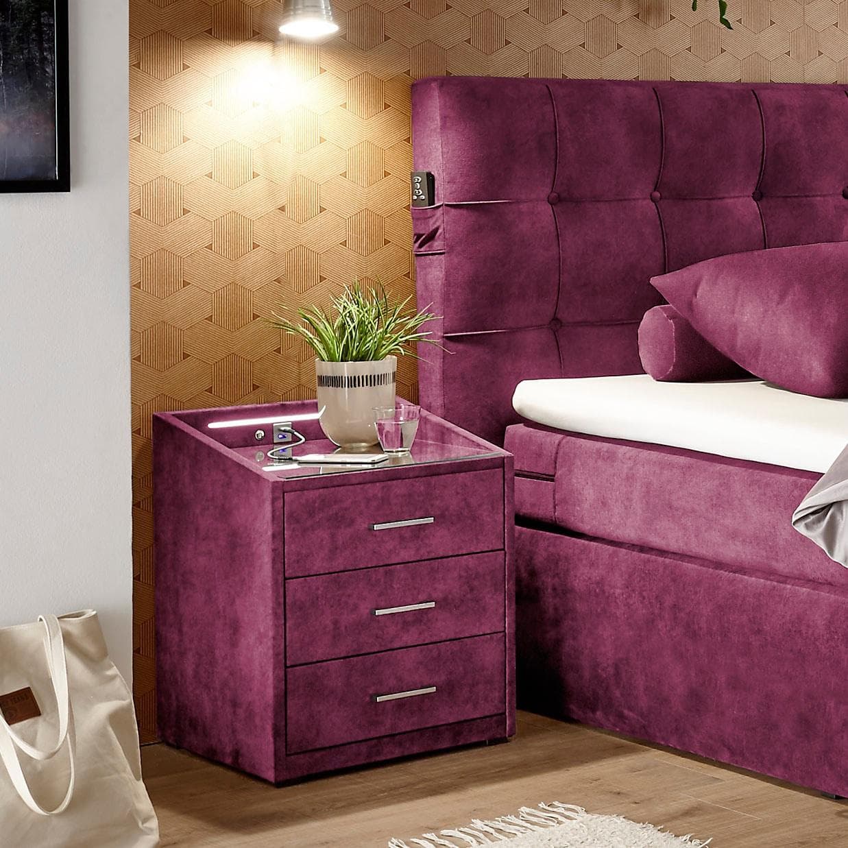 Musterring Nachtkonsole Richmond Burgund mit LED & USB
