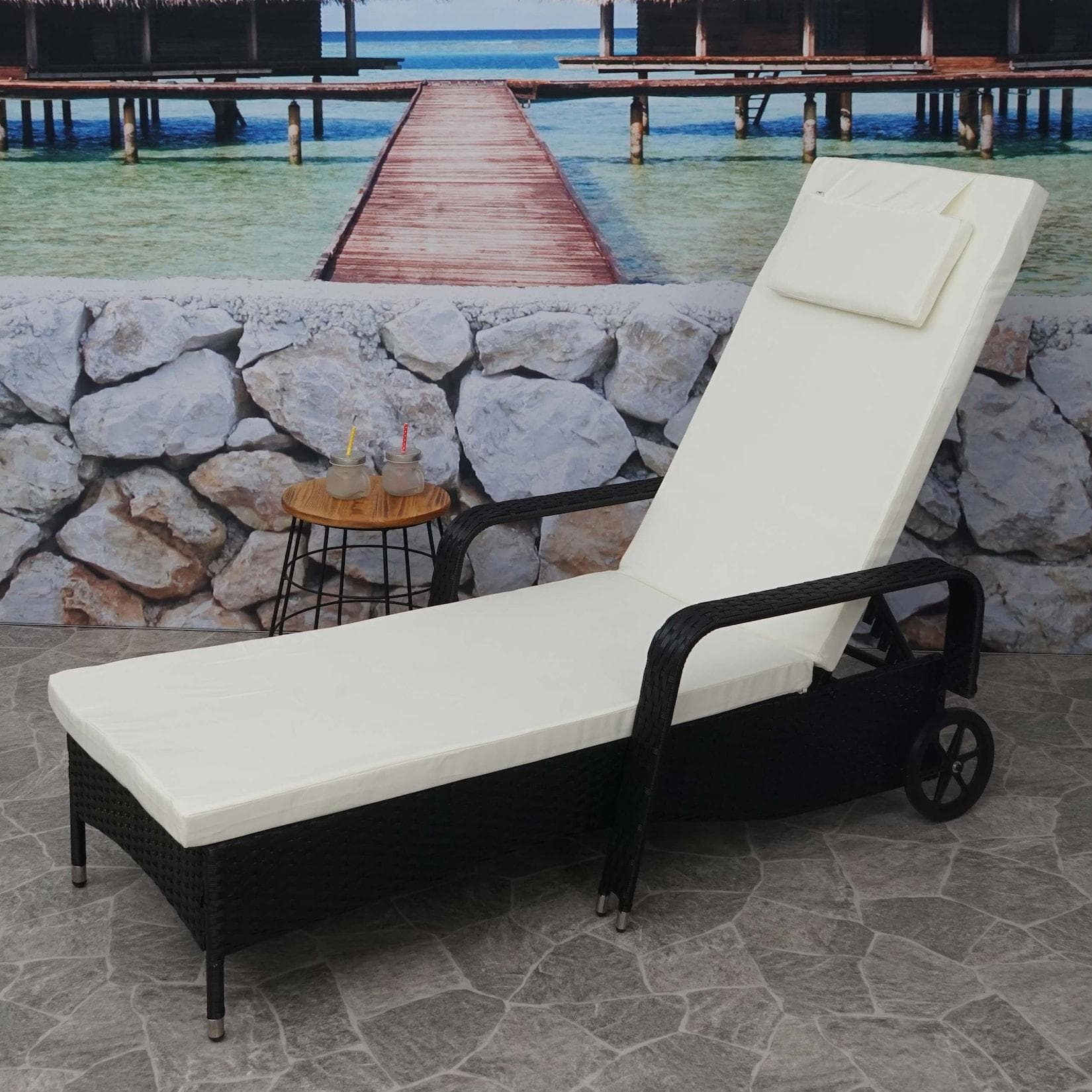MCW Poly-Rattan Sonnenliege Cesena Anthrazit Beige Gartenliege