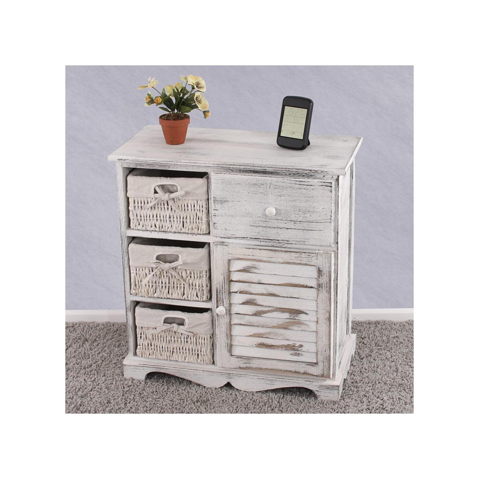 Moderne Kommode aus massivem Holz - vielseitig einsetzbar