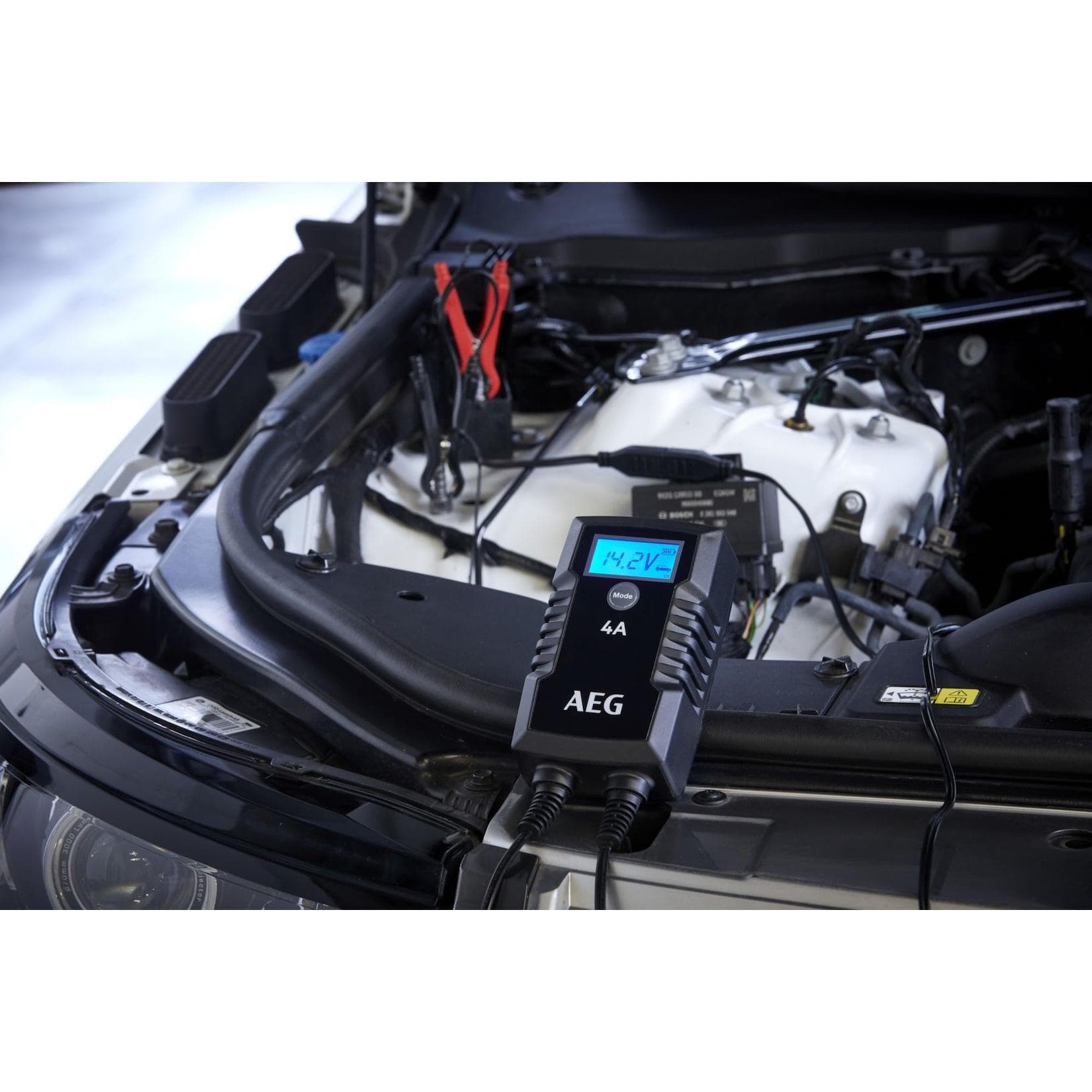 AEG Batterieladegerät LD4 - Mikroprozessor-Ladegerät