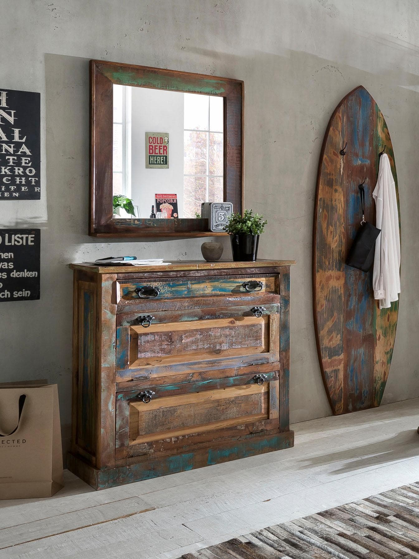 Recyceltes Altholz Schuhregal im Shabby Chic Stil