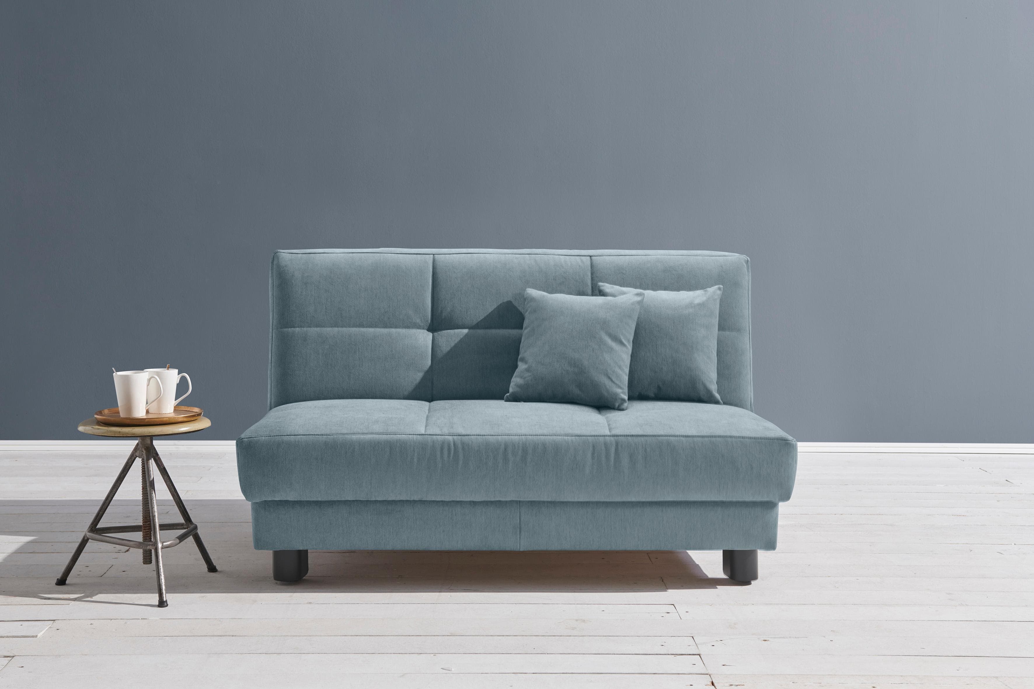 ELL + ELL Schlafsofa Tilda Hellblau mit Zierkissen