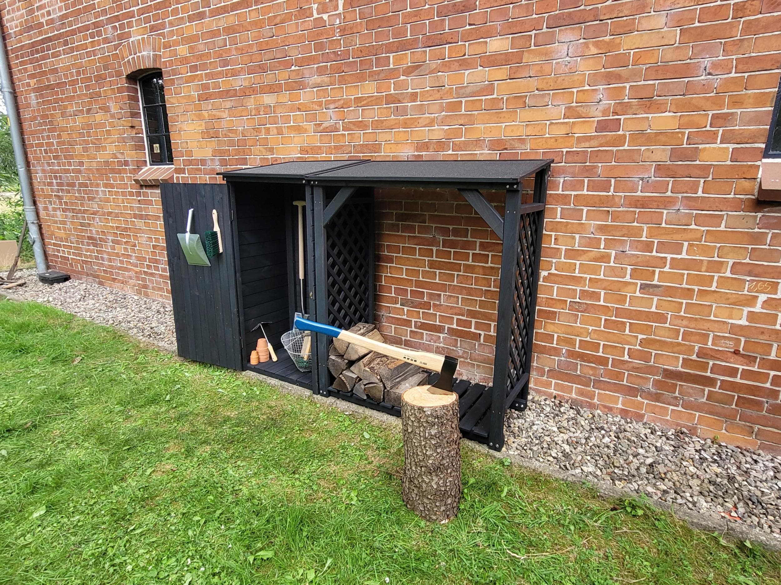 Promadino Kaminholzregal Speyer mit Geräteschrank aus Kiefernholz