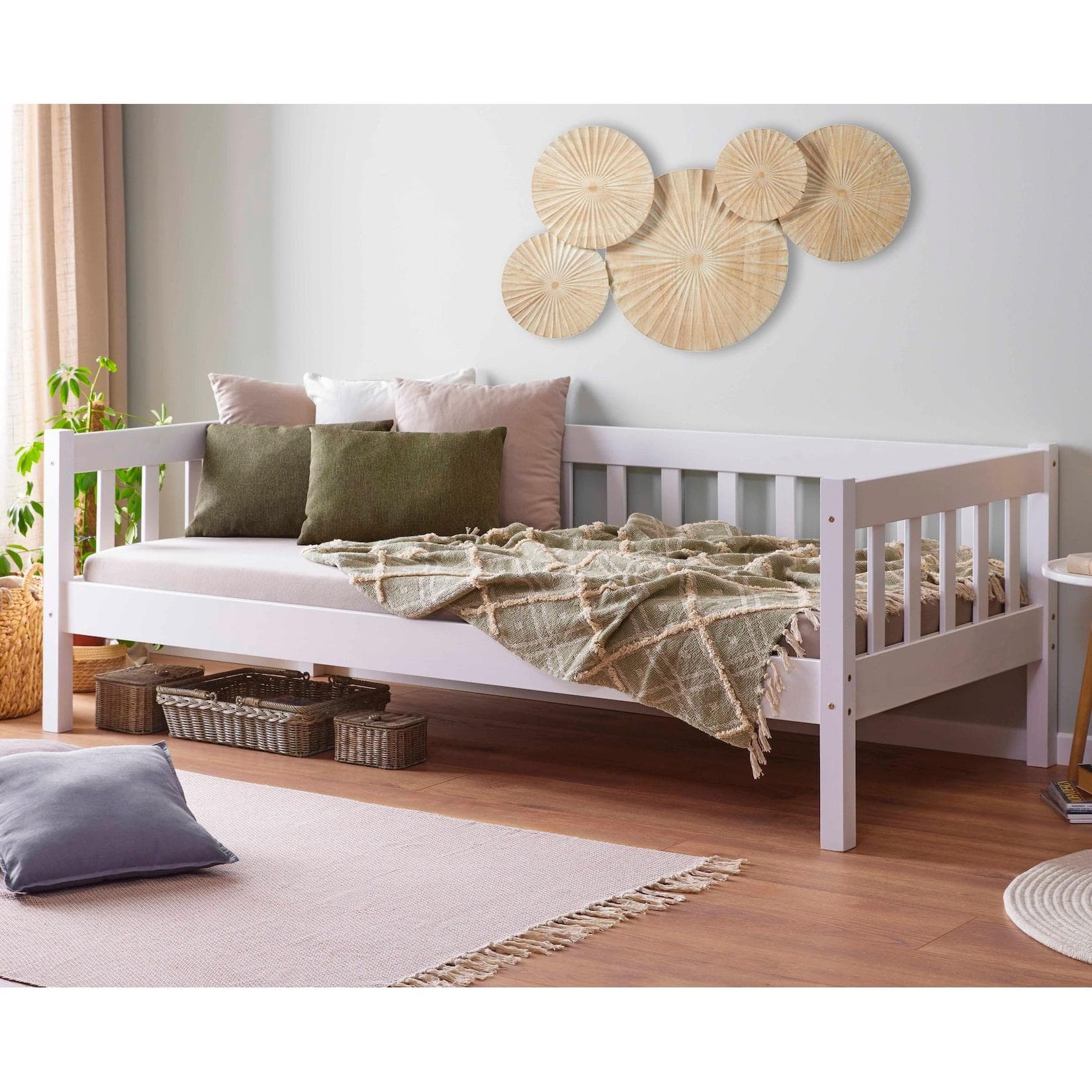 Massives Holz-Sofabett im Landhausstil - Zeitloses Einzelbett 90x200