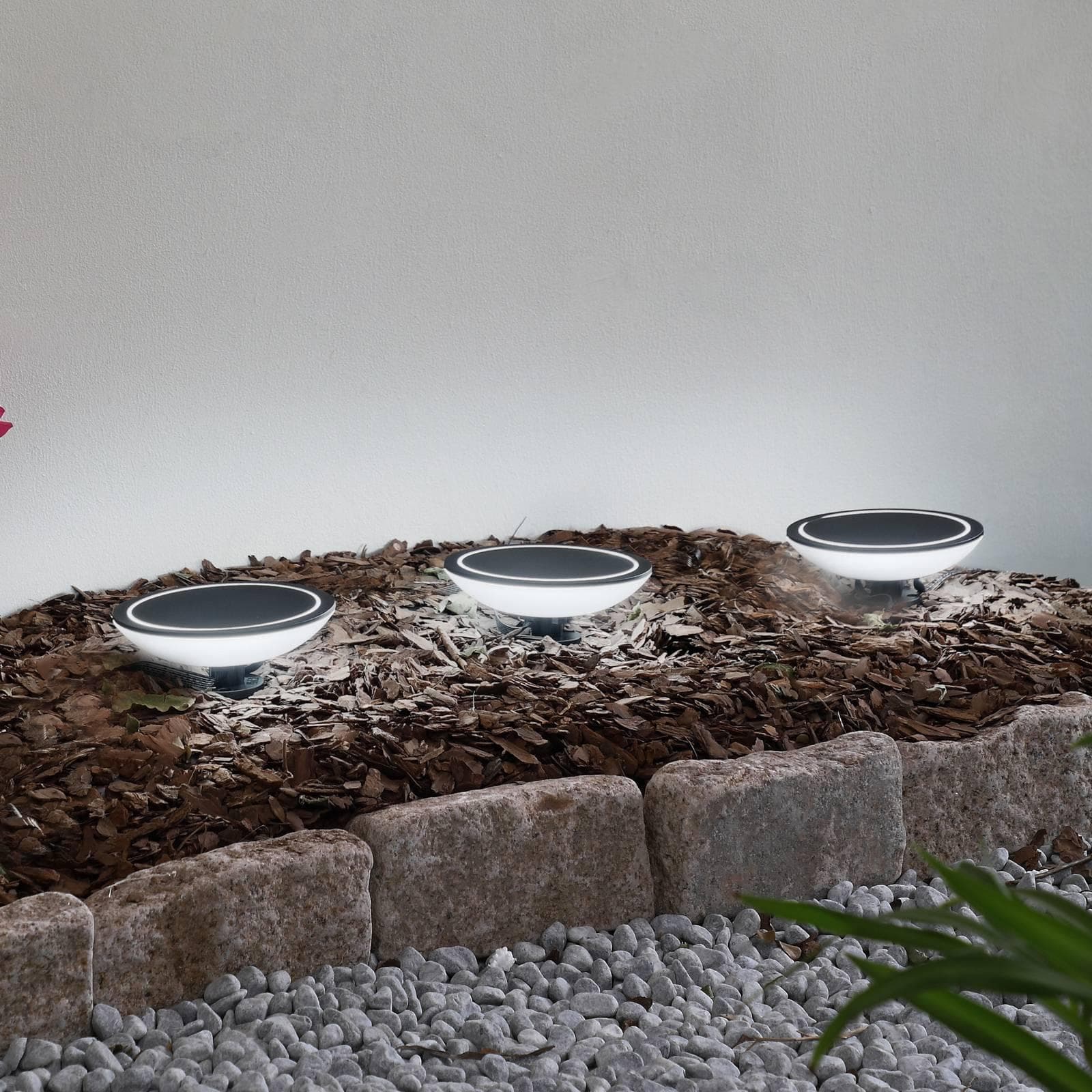 Lindby Smart LED-Erdspießleuchte Thalas CCT RGB Tuya 3er