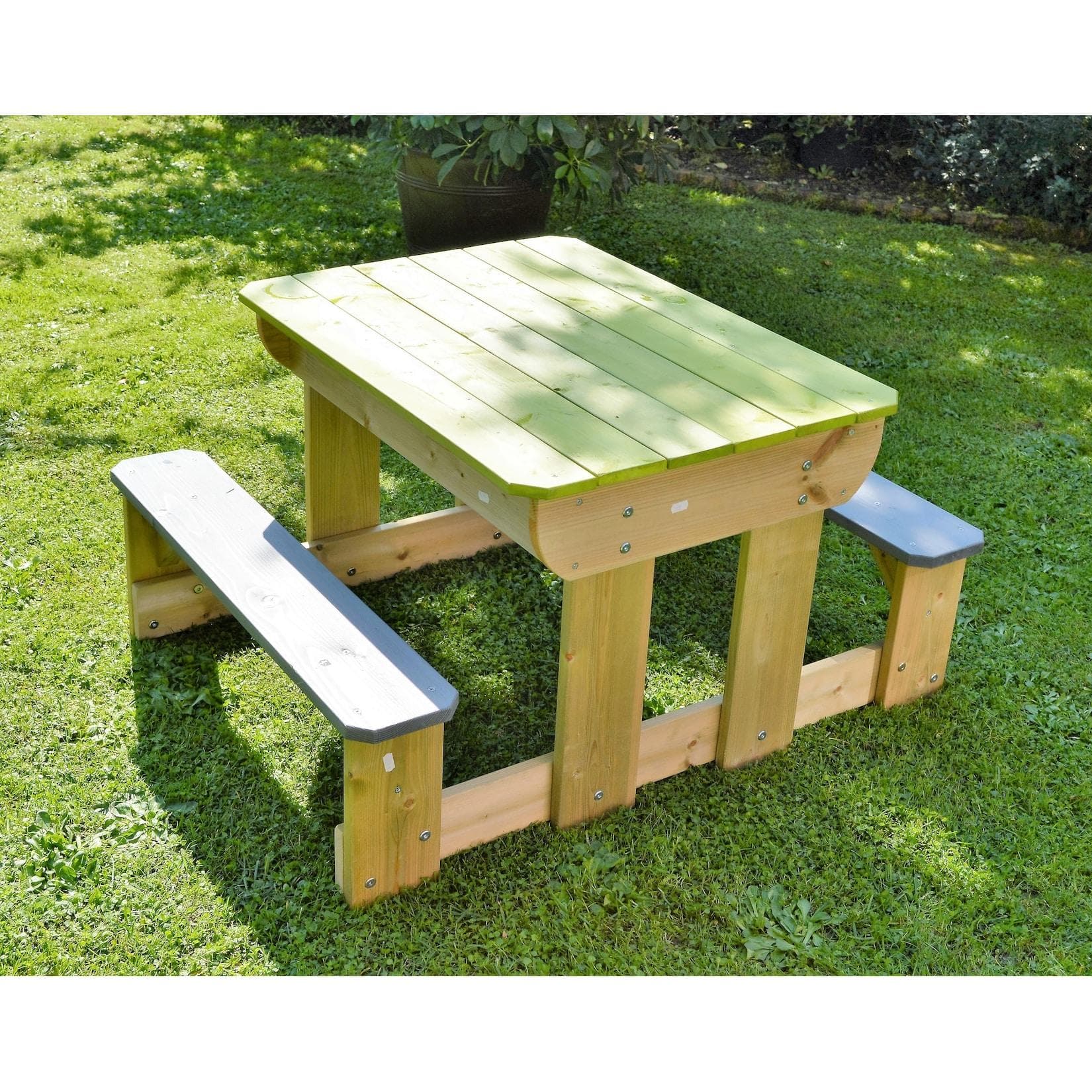 Wendi Toys Sand Wasser Picknick Tisch inkl. Bänken Wannen Bunt