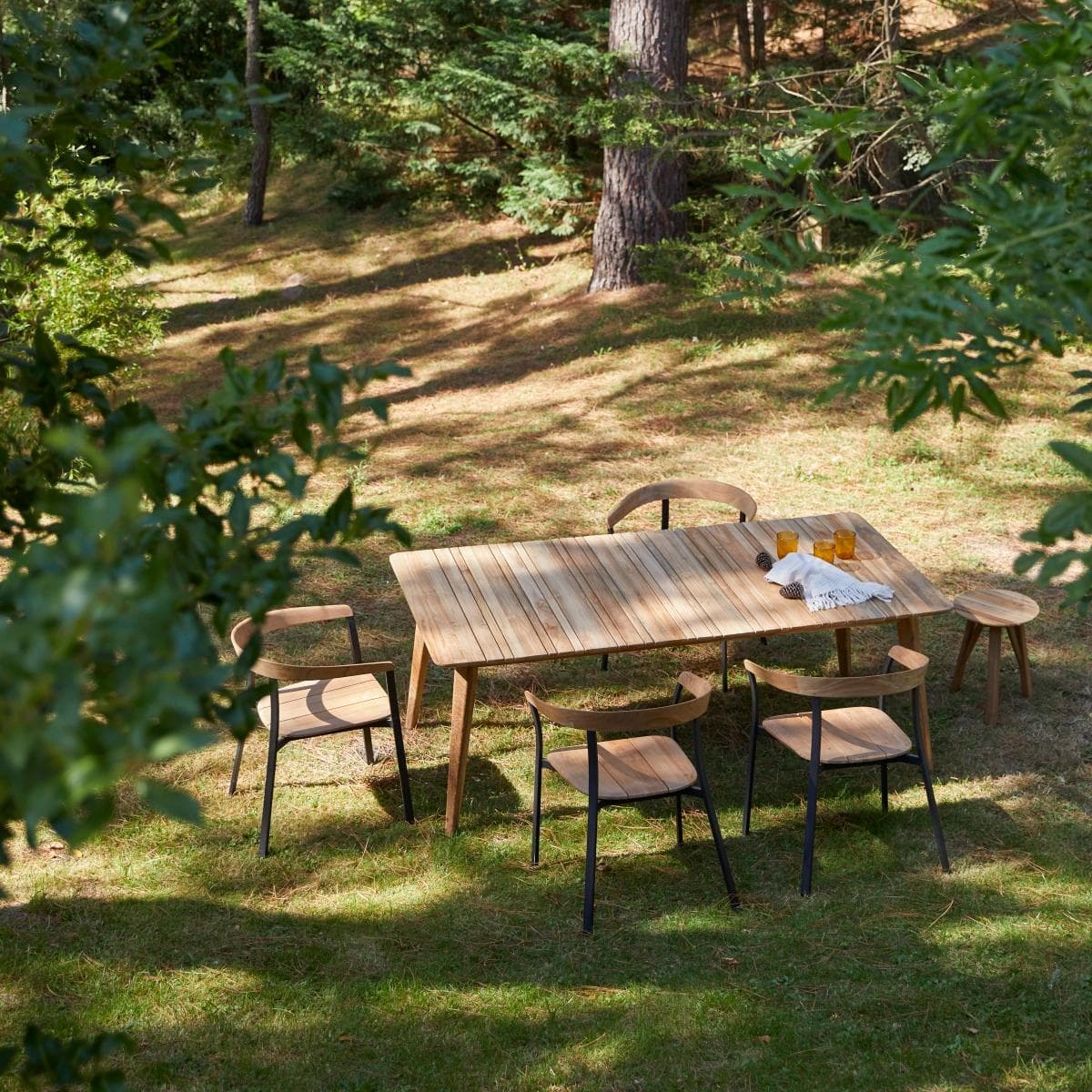 Tikamoon Gartentisch Katrine Braun Recyceltes Teakholz