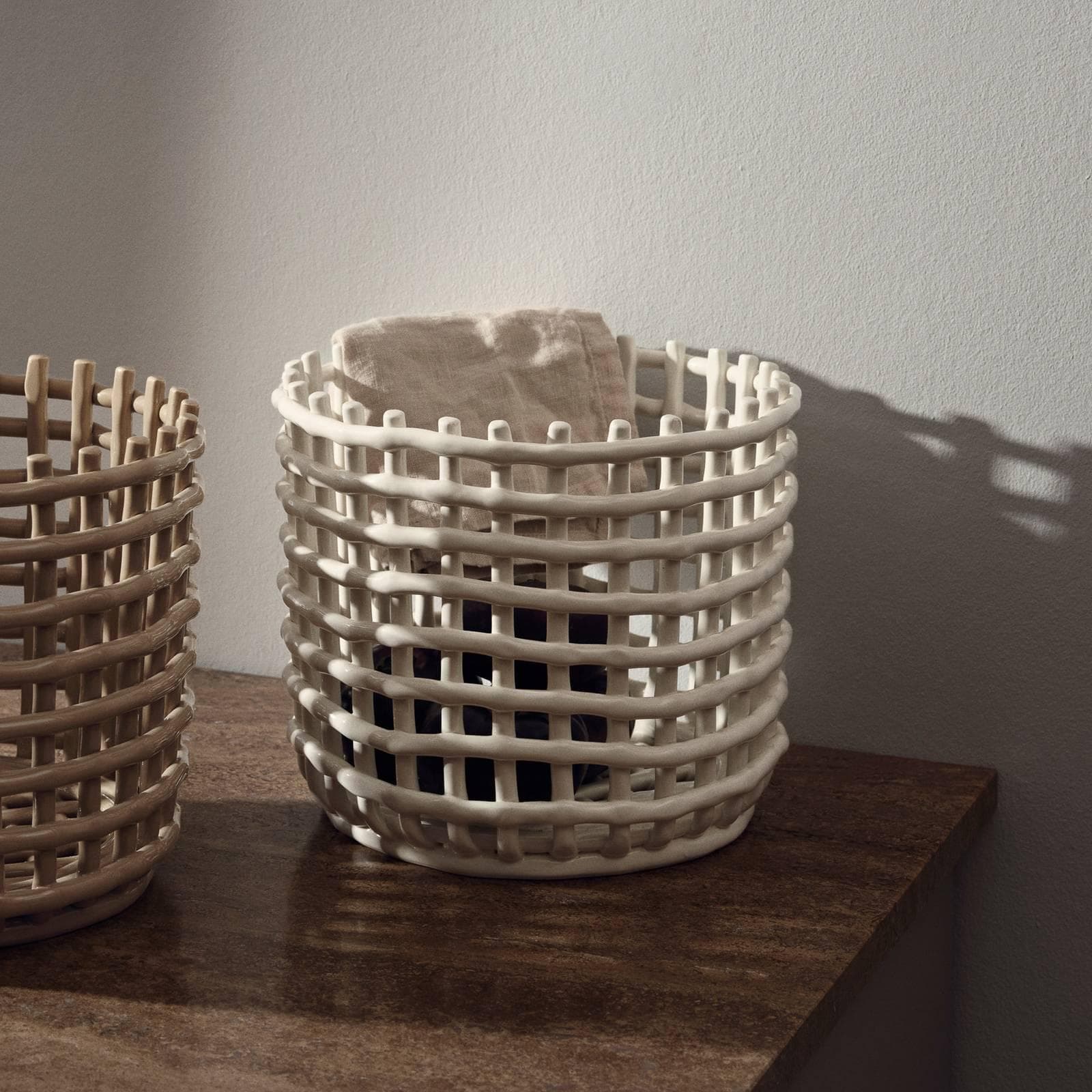 ferm LIVING Korb Ceramic Weiß Keramik