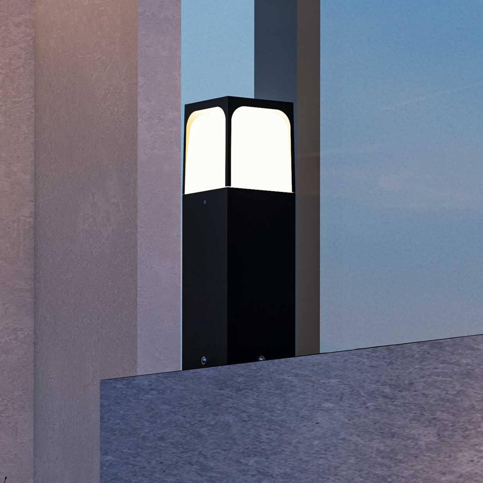 Forlight Sockellampe Veta, Höhe 30 cm, schwarz, Aluminium